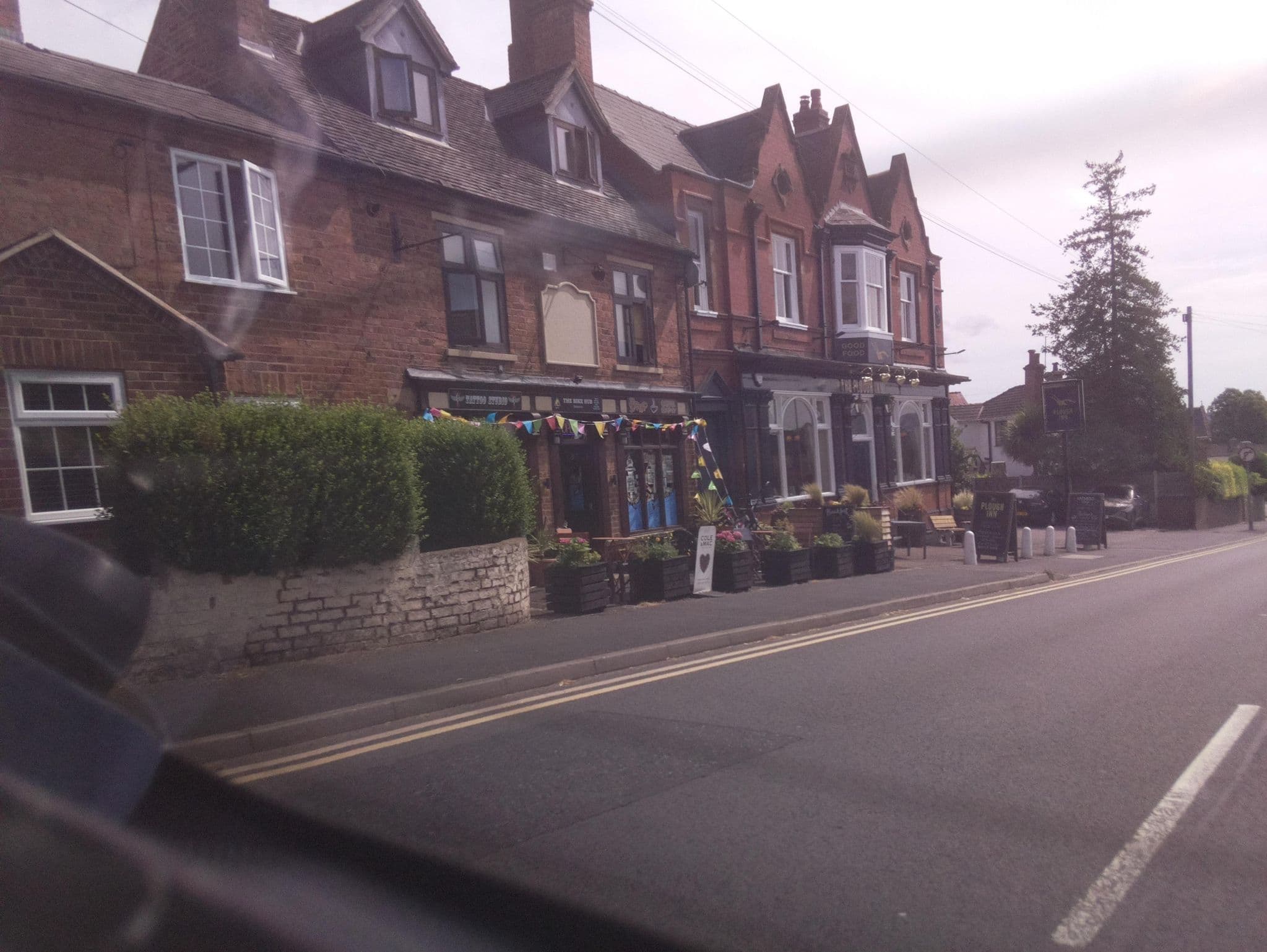 Street view near The Plough Inn, Stourbridge — © southglos (CC BY-SA · Mapillary)