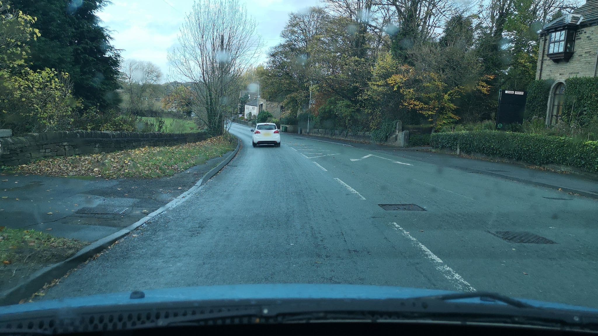Street view near dogley chapel bed and breakfast, Kirkburton — © cuttlebug (CC BY-SA · Mapillary)
