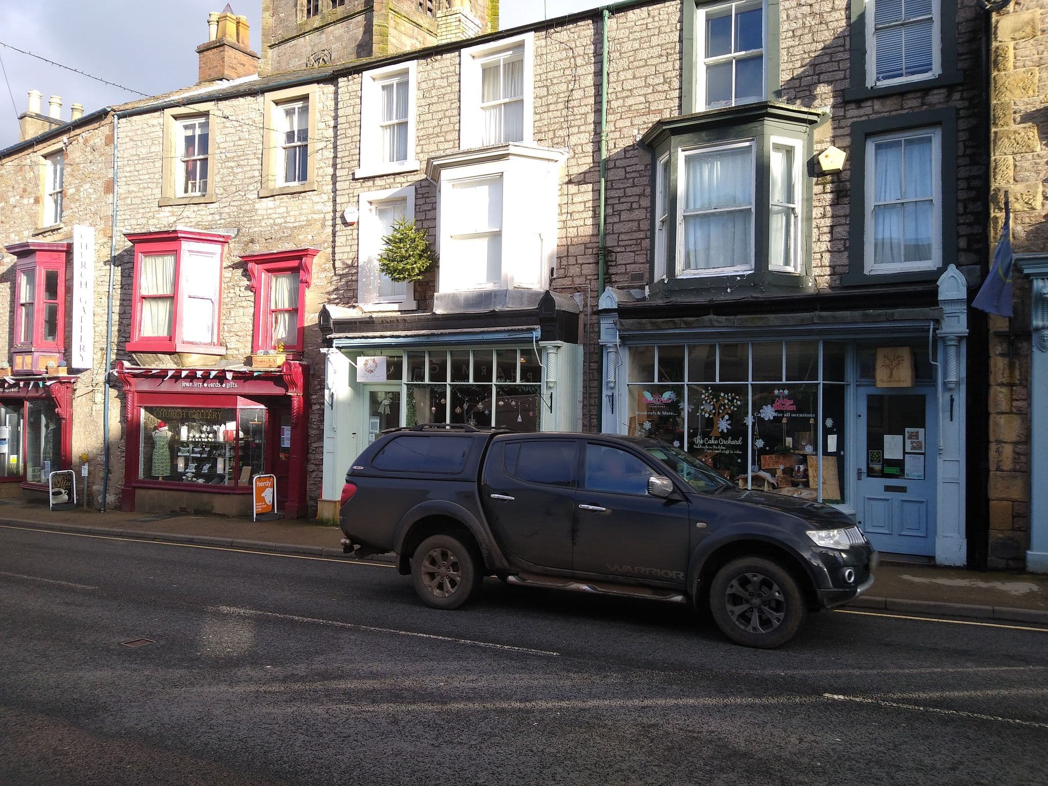 Street view near White Lion Hotel, Kirkby Stephen — © jethro10 (CC BY-SA · Mapillary)