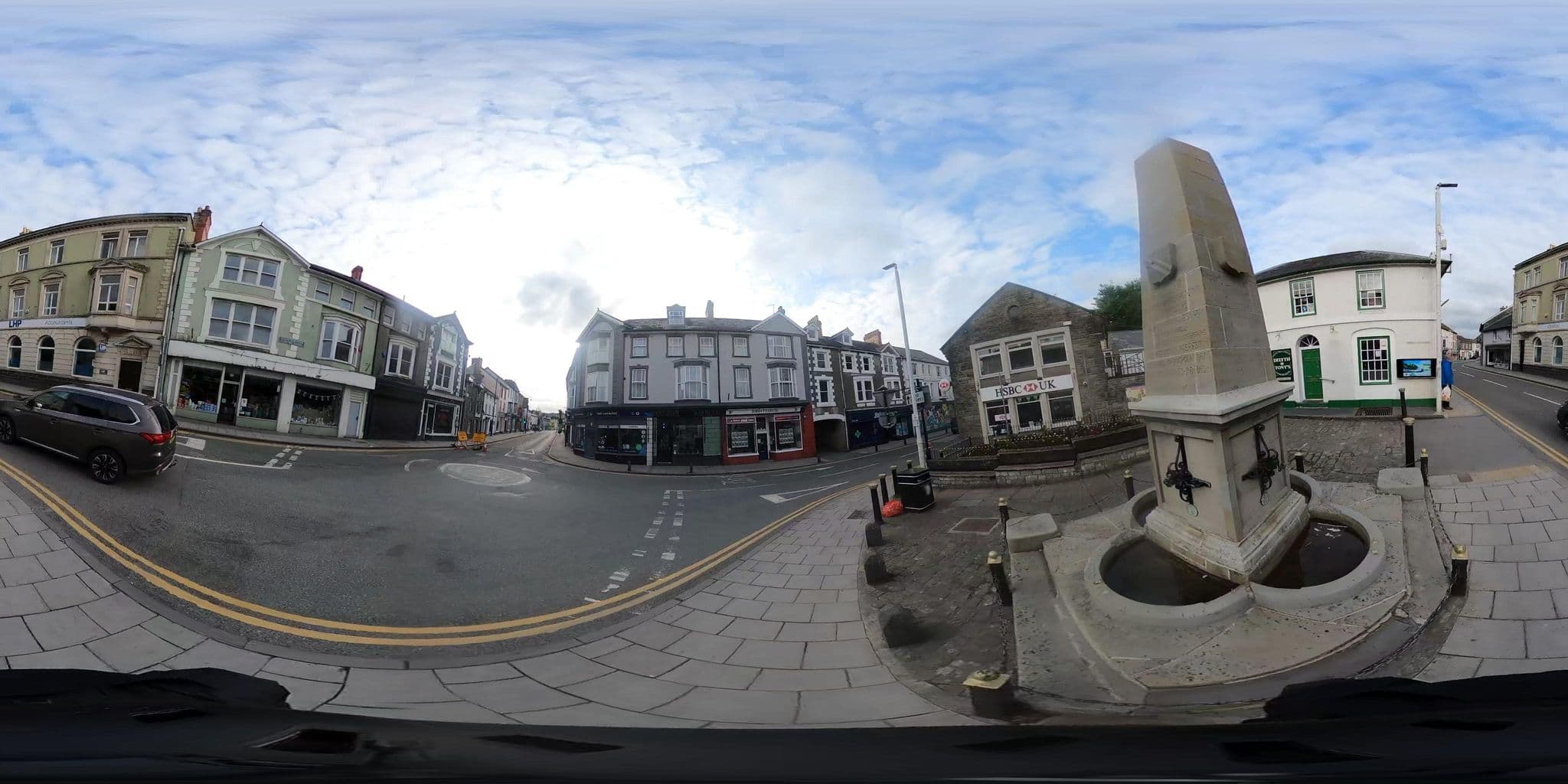 Street view near Ivy Bush Inn, Lampeter — © ilyankou (CC BY-SA · Mapillary)
