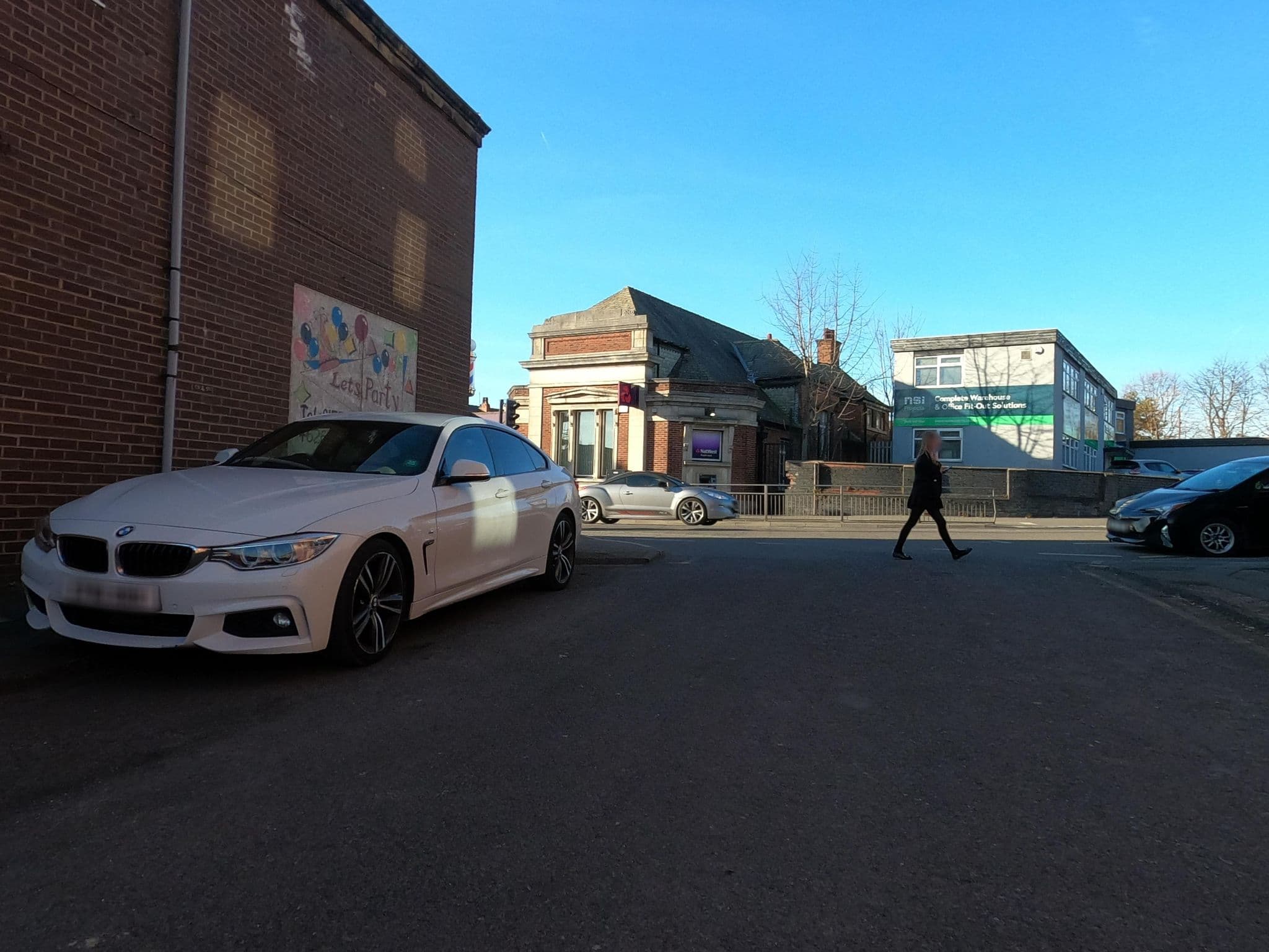 Street view near Queens Hotel, Leyland — © tonys999 (CC BY-SA · Mapillary)
