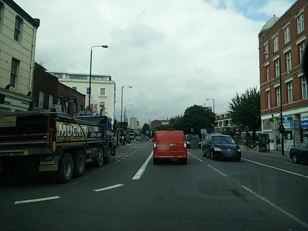 Street view near Y2 guest house - Double Room with Private Bathroom, Stepney — © ccossio (CC BY-SA · Mapillary)