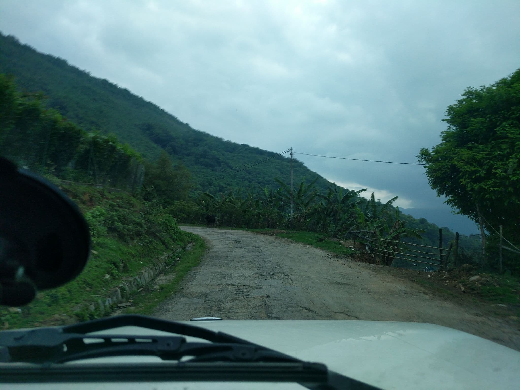 Street view near Trogon Villa Lodge, Mongar — © brunosan (CC BY-SA · Mapillary)
