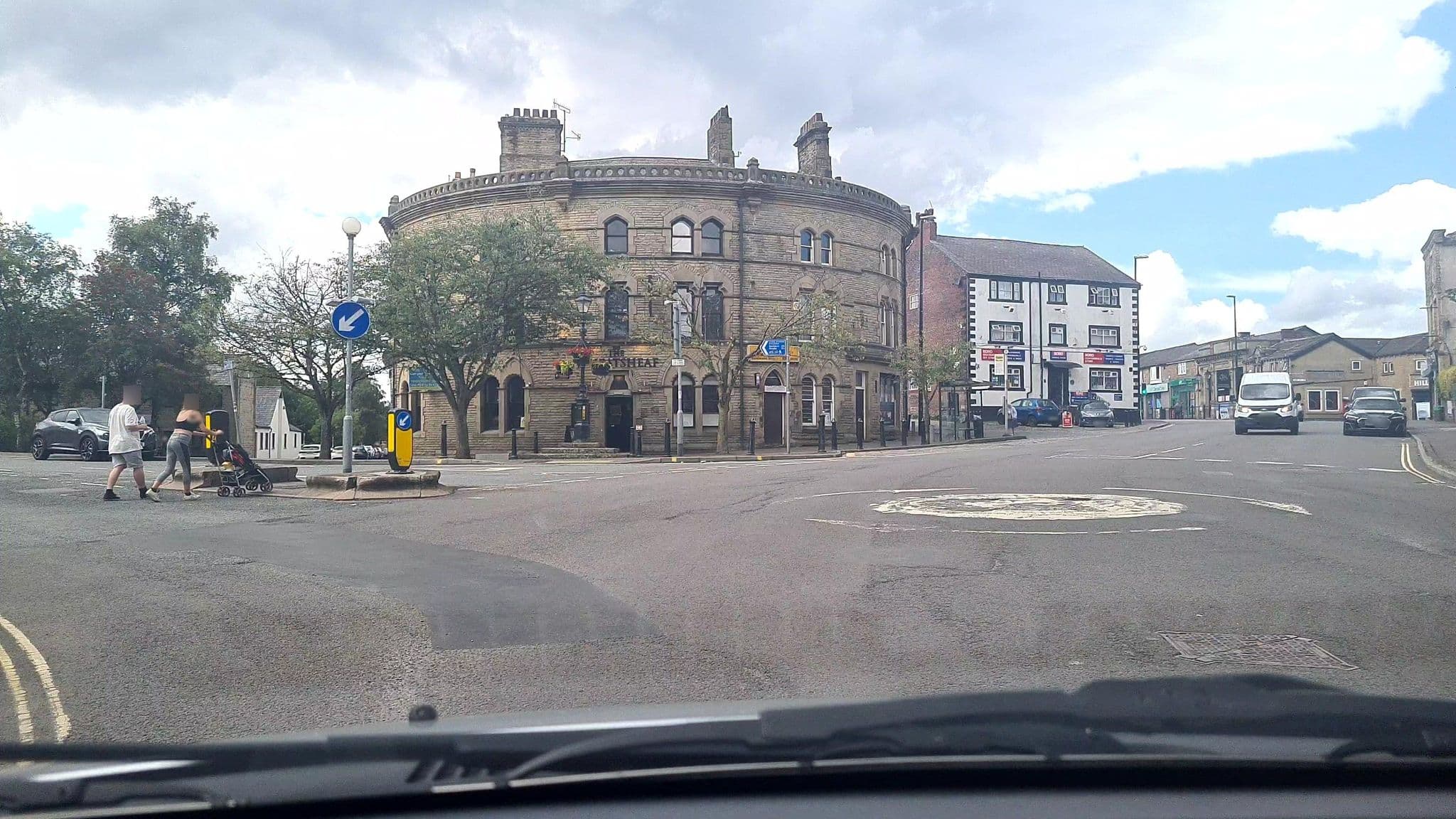 Street view near Falcon Inn, Littleborough — © mappo2 (CC BY-SA · Mapillary)