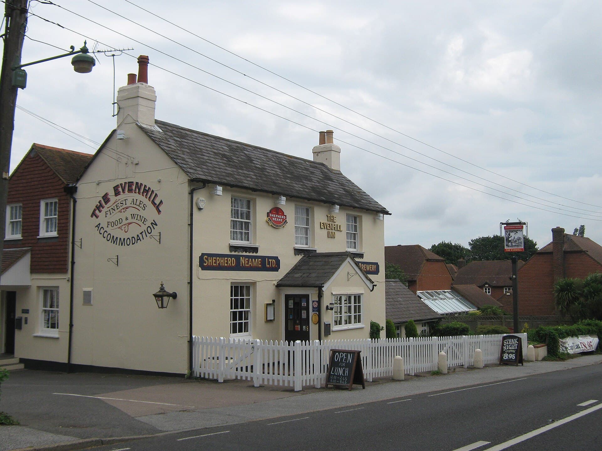 The Evenhill (via Wikimedia Commons, CC BY-SA 2.0)