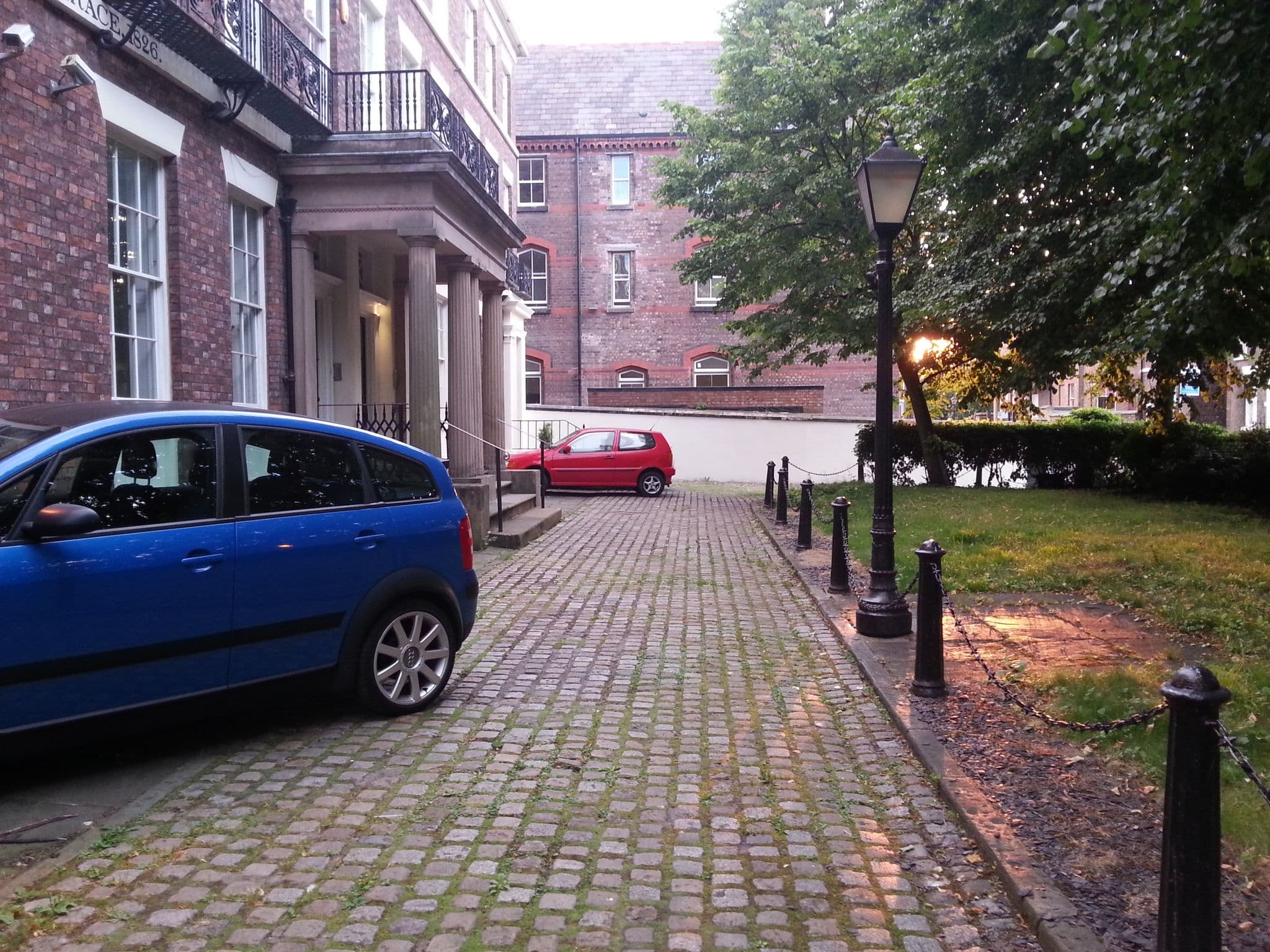 Street view near 2BBT Luxury B&B, Toxteth — © thingomy (CC BY-SA · Mapillary)