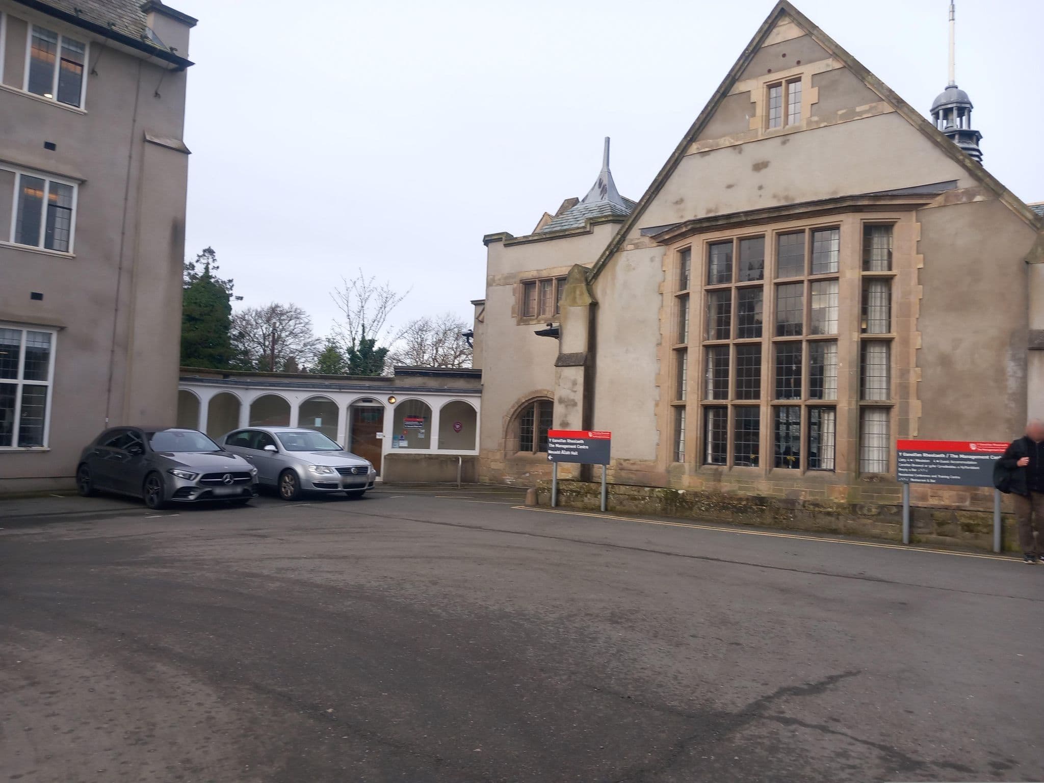 Street view near The Management Centre, Menai Bridge — © rskedgell (CC BY-SA · Mapillary)