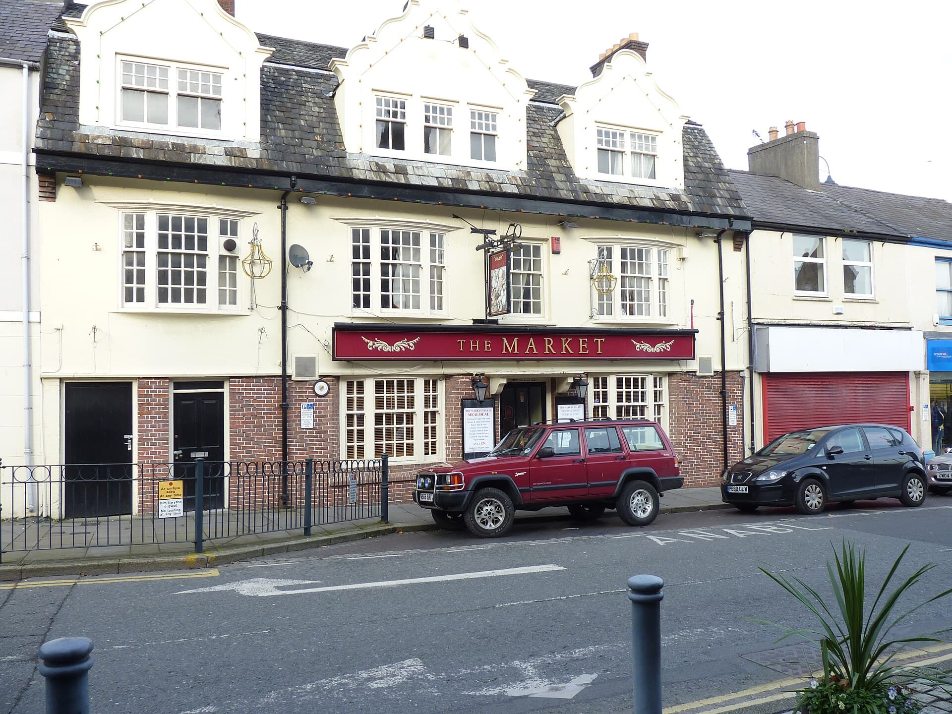 Market Inn (via Wikimedia Commons, CC BY-SA 2.0)