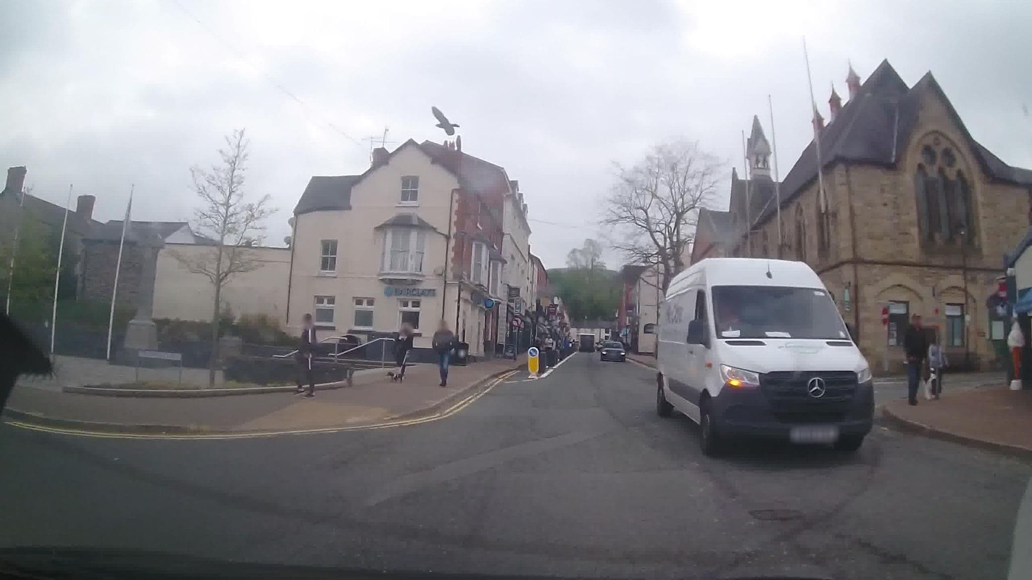 Street view near Bridge End Hotel, Llangollen — © trigpoint (CC BY-SA · Mapillary)