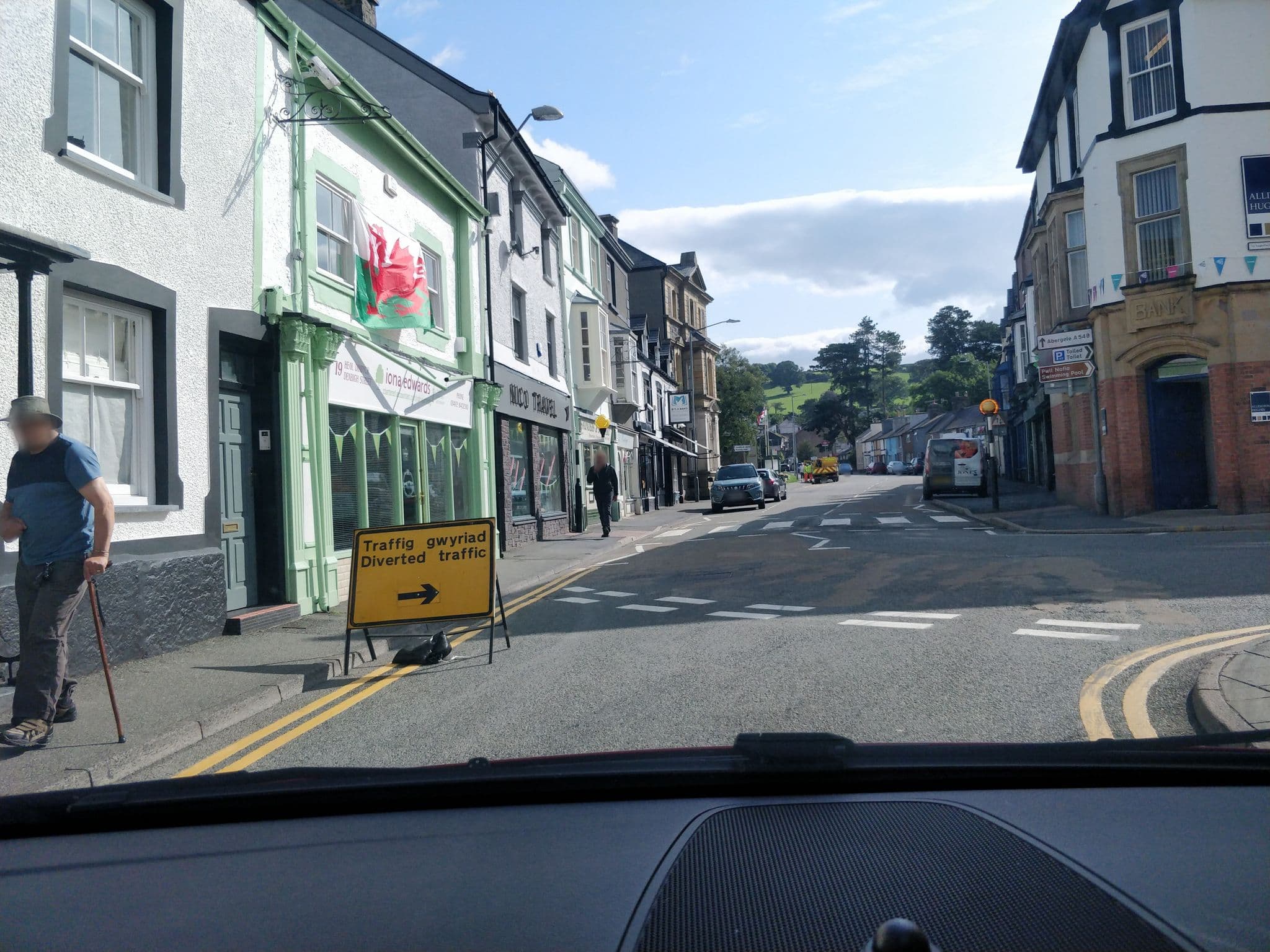 Street view near The Olive Branch Café & Restaurant, Llanrwst — © davidsong (CC BY-SA · Mapillary)