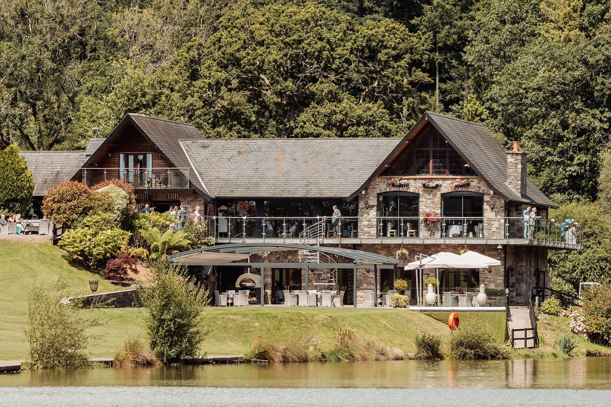 Canada Lodge & Lake Guest Car Park, Pentyrch