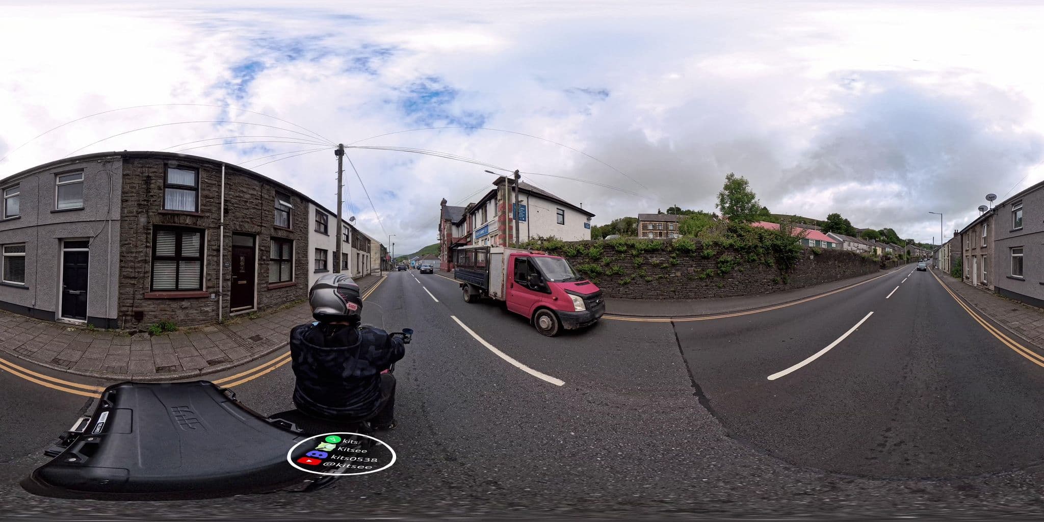 Street view near Star Hotel, Llwynypia — © kits (CC BY-SA · Mapillary)