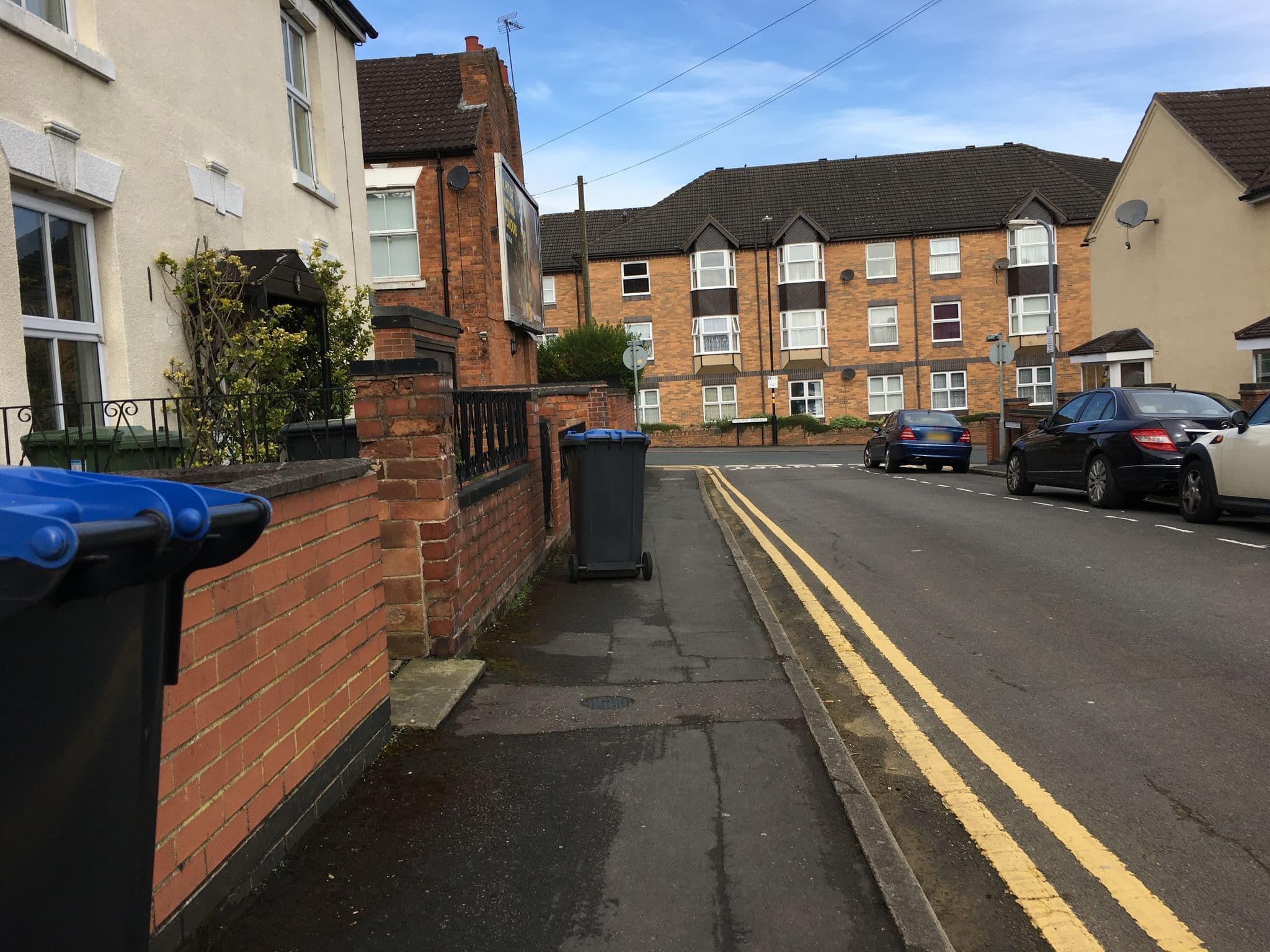 Street view near Rugby town centre house close to train station, rugby school and benn hall - Entire Place, Rugby — © gness (CC BY-SA · Mapillary)
