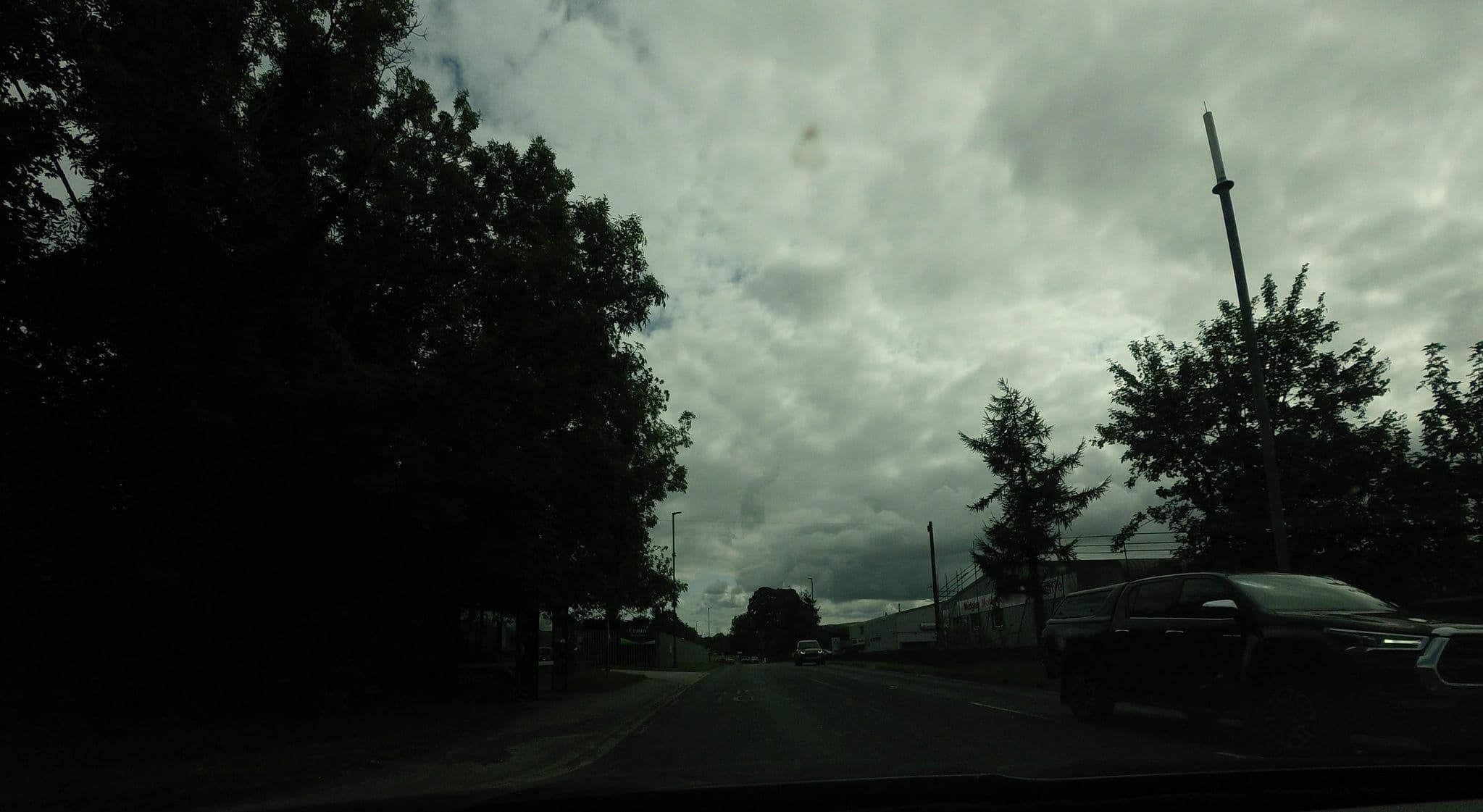 Street view near The Skipton Hotel, Low Bradley — © tallguy (CC BY-SA · Mapillary)