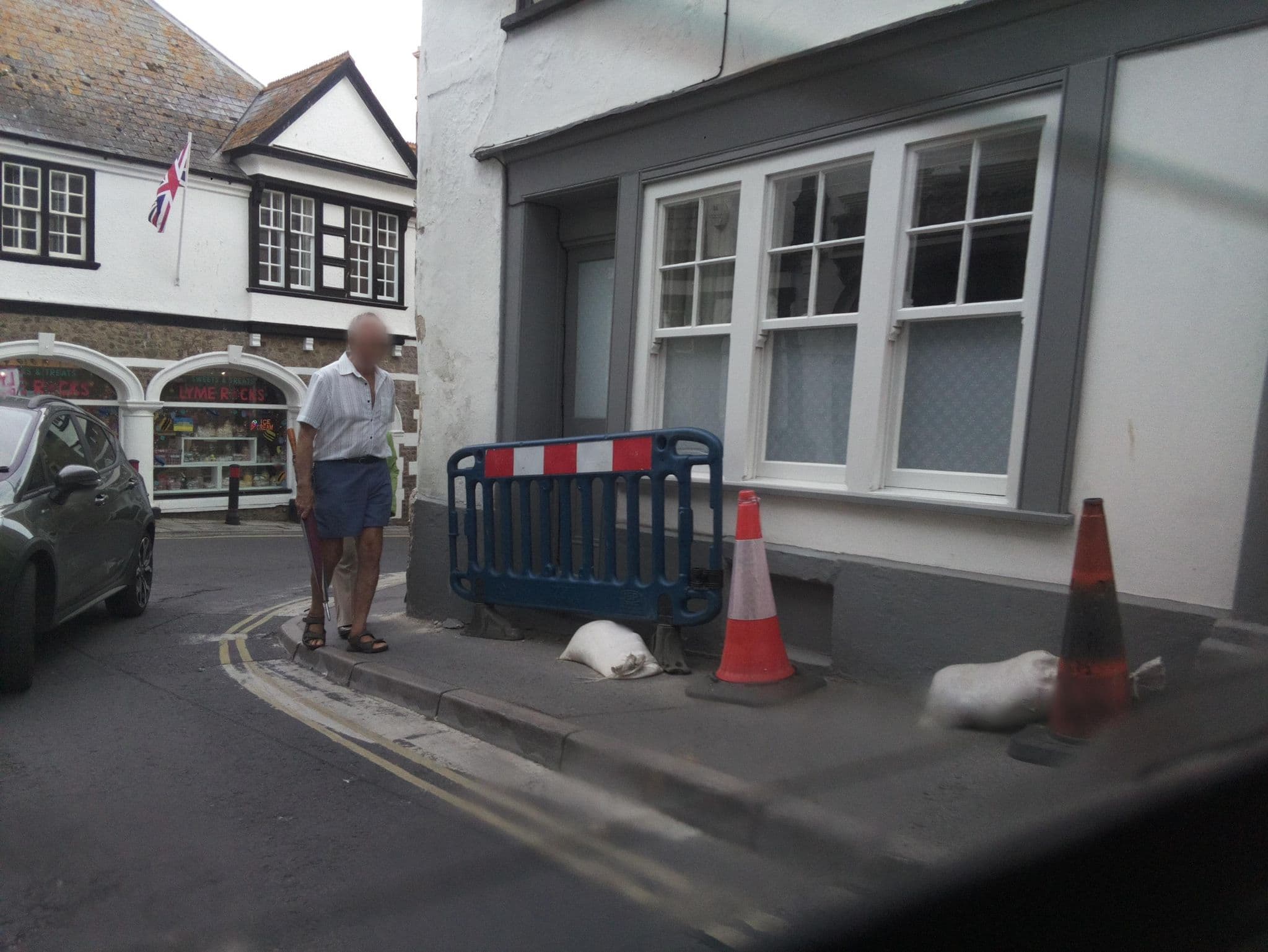 Street view near Fossilers’ Lodge, Lyme Regis — © southglos (CC BY-SA · Mapillary)