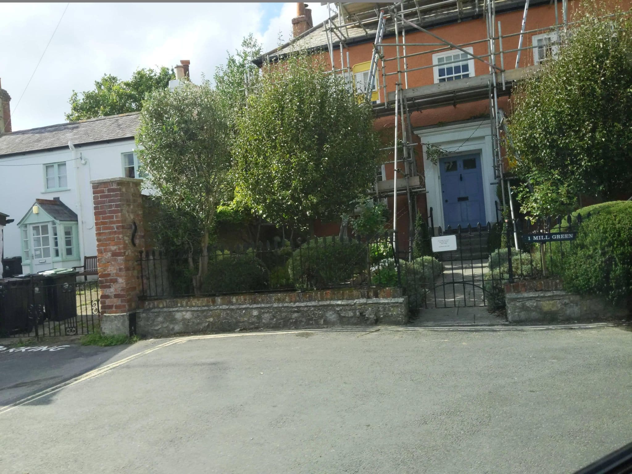 Street view near Lym House, Lyme Regis, Lyme Regis — © WaggyDog (CC BY-SA · Mapillary)