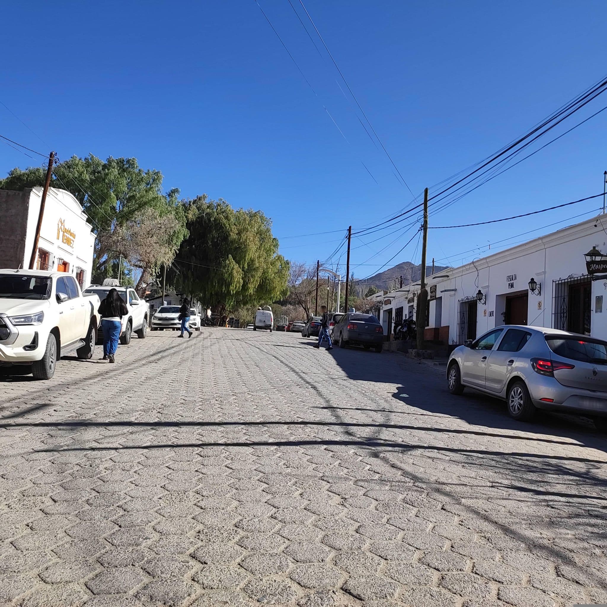 Street view near Hospedaje El Aljibe, Cachi — © diegokrein (CC BY-SA · Mapillary)