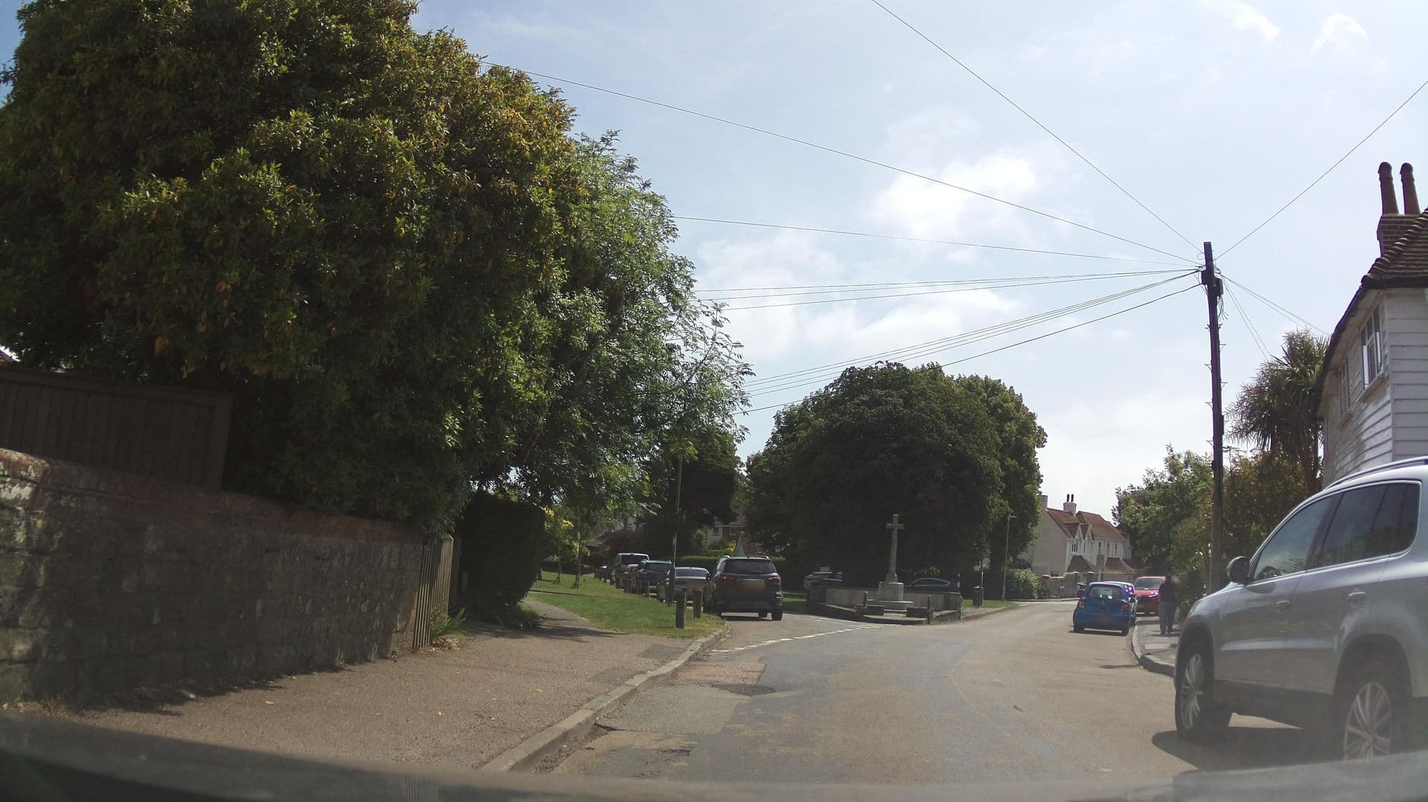 Street view near Castle Hotel, Lympne — © southglos (CC BY-SA · Mapillary)