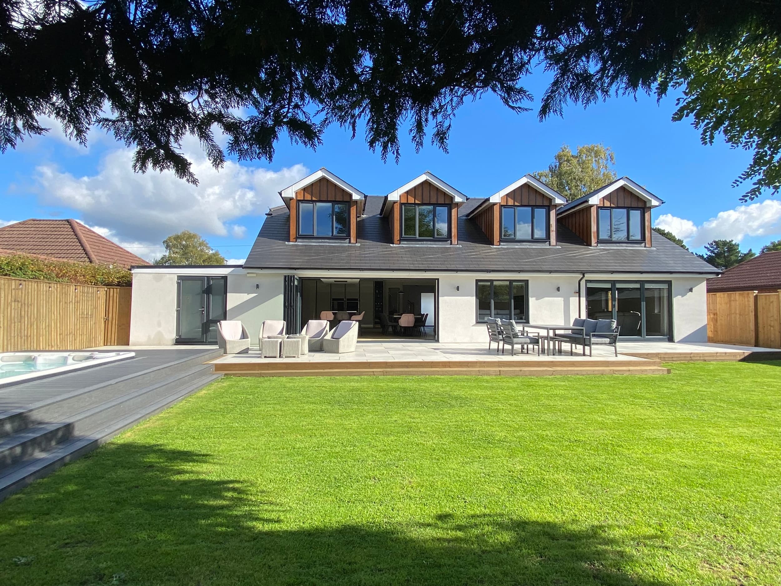 Dorset Luxury Retreats, Broadstone