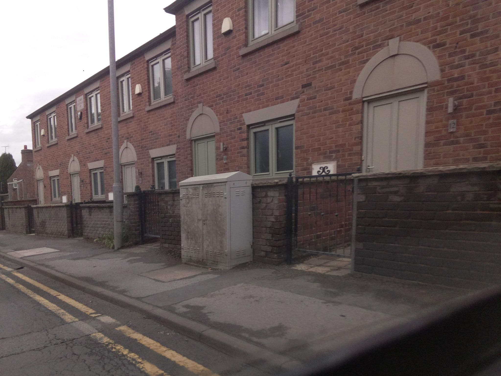 Street view near Albion Hotel, Macclesfield — © southglos (CC BY-SA · Mapillary)
