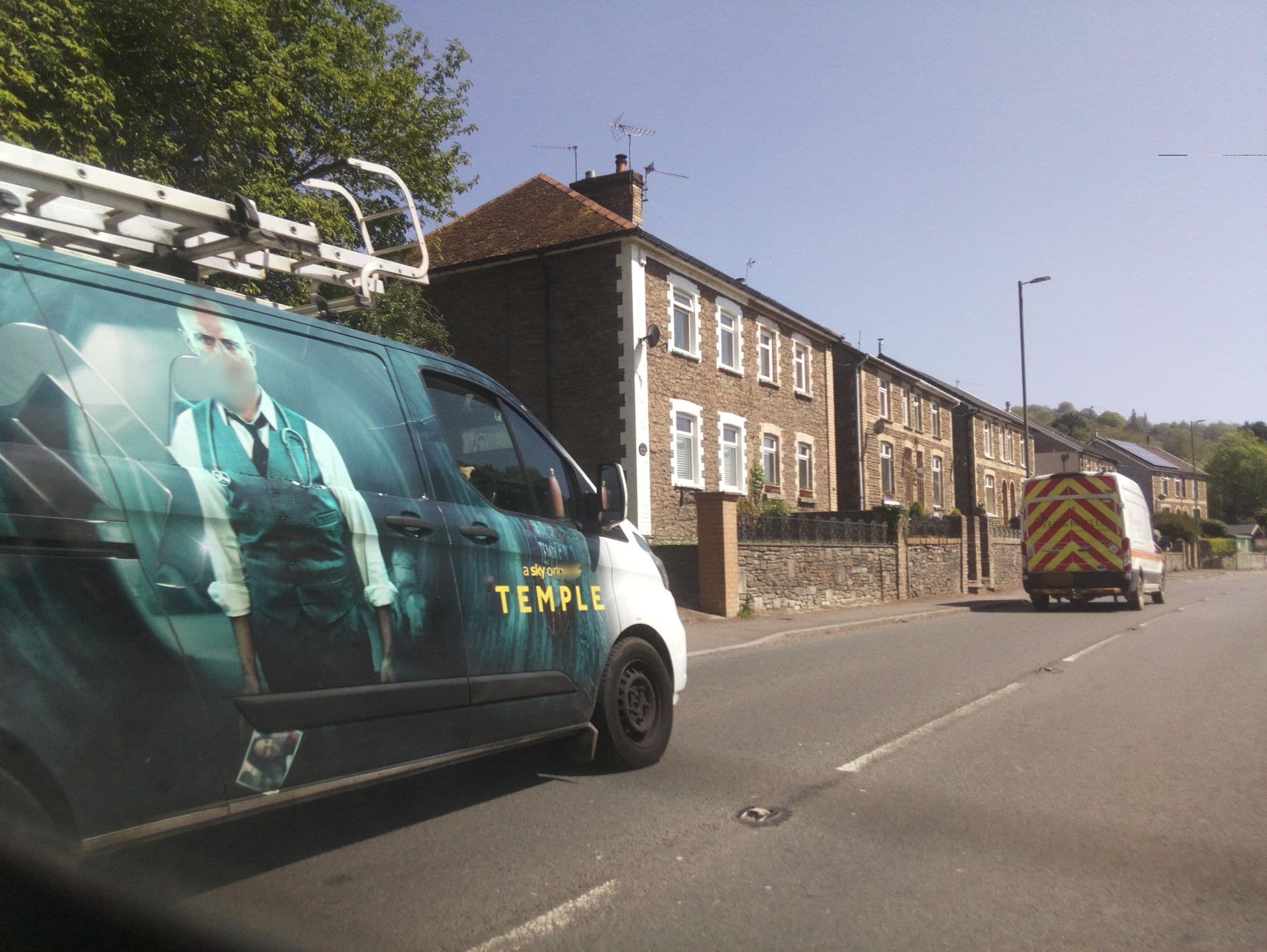 Street view near Royal Oak Hotel, Machen — © southglos (CC BY-SA · Mapillary)