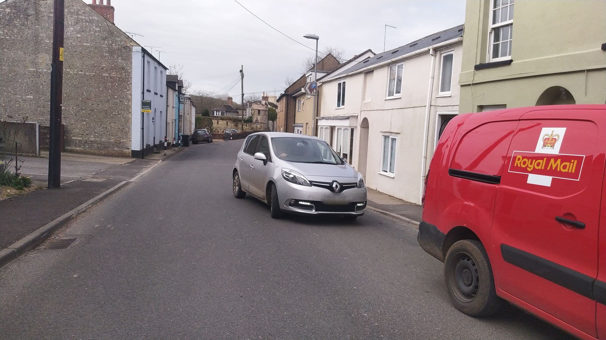 Street view near Maiden Newton Bed and Breakfast, Maiden Newton — © noid (CC BY-SA · Mapillary)