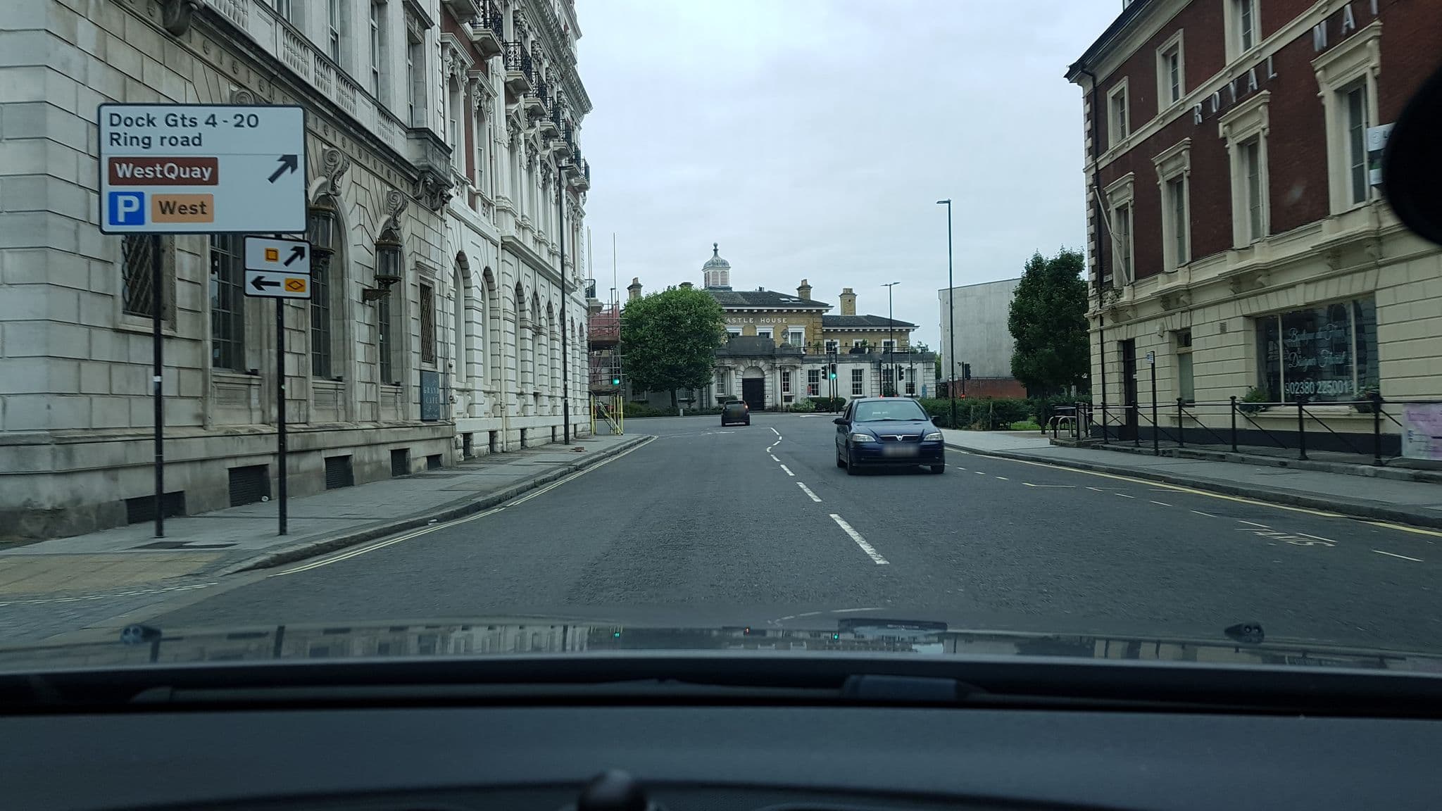 Street view near Starboard Stays Southampton (Formally Roost), Southampton — © themadcabbie (CC BY-SA · Mapillary)