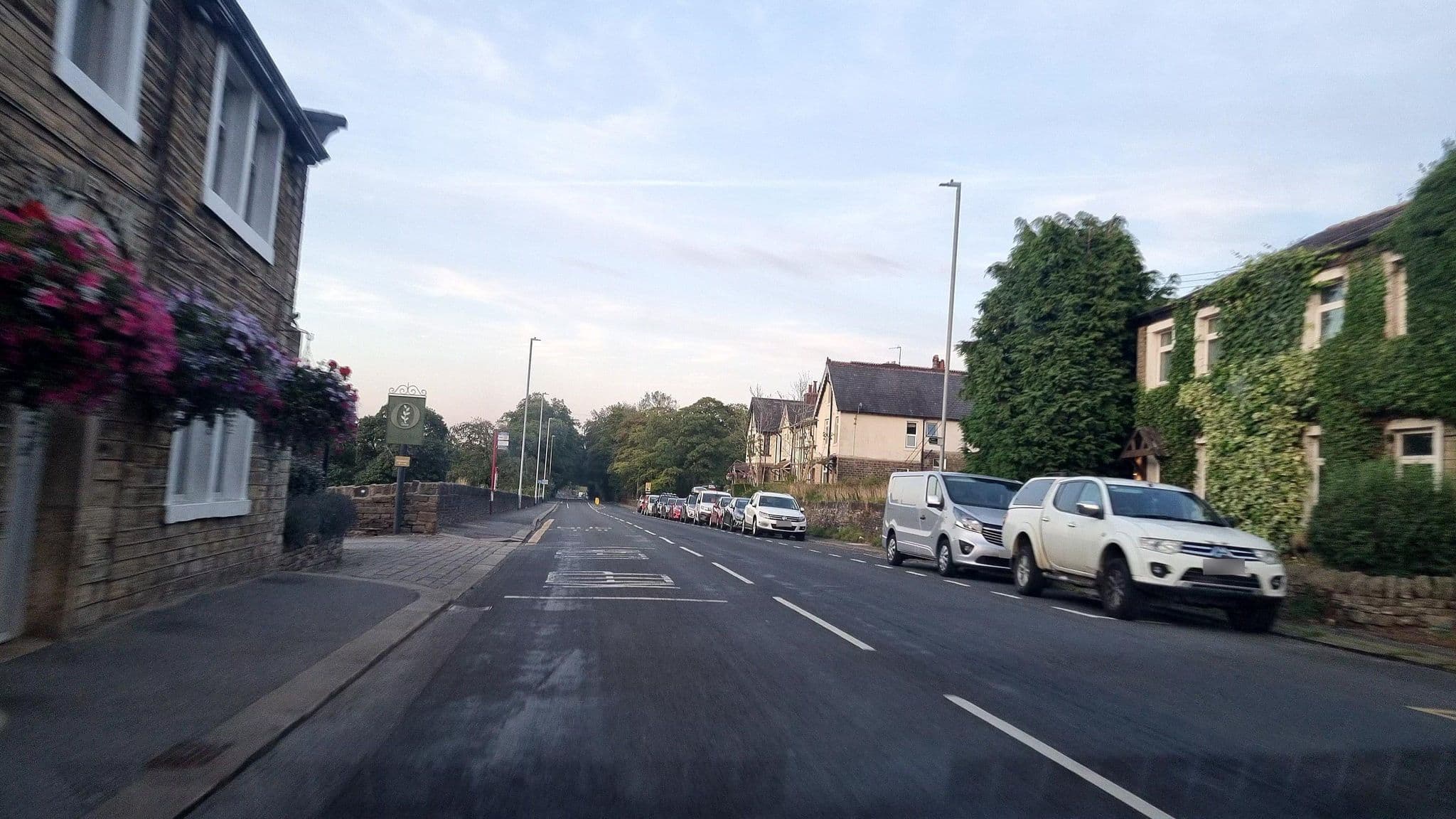 Street view near The Olive Branch Inn, Marsden — © mappo2 (CC BY-SA · Mapillary)