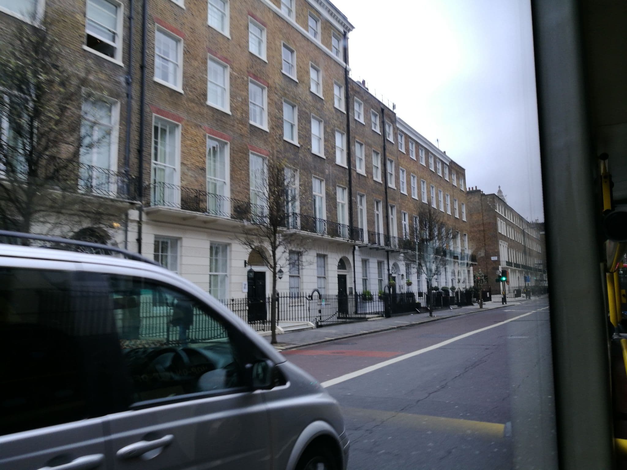 Street view near MSK - Hotel, West End of London — © rsandu (CC BY-SA · Mapillary)