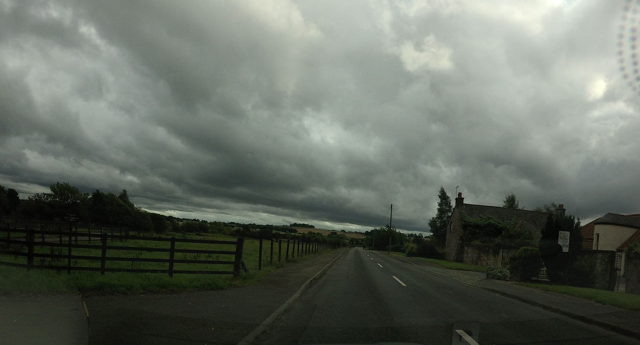 Street view near Boll Cottages, Alva — © hobgoblin (CC BY-SA · Mapillary)
