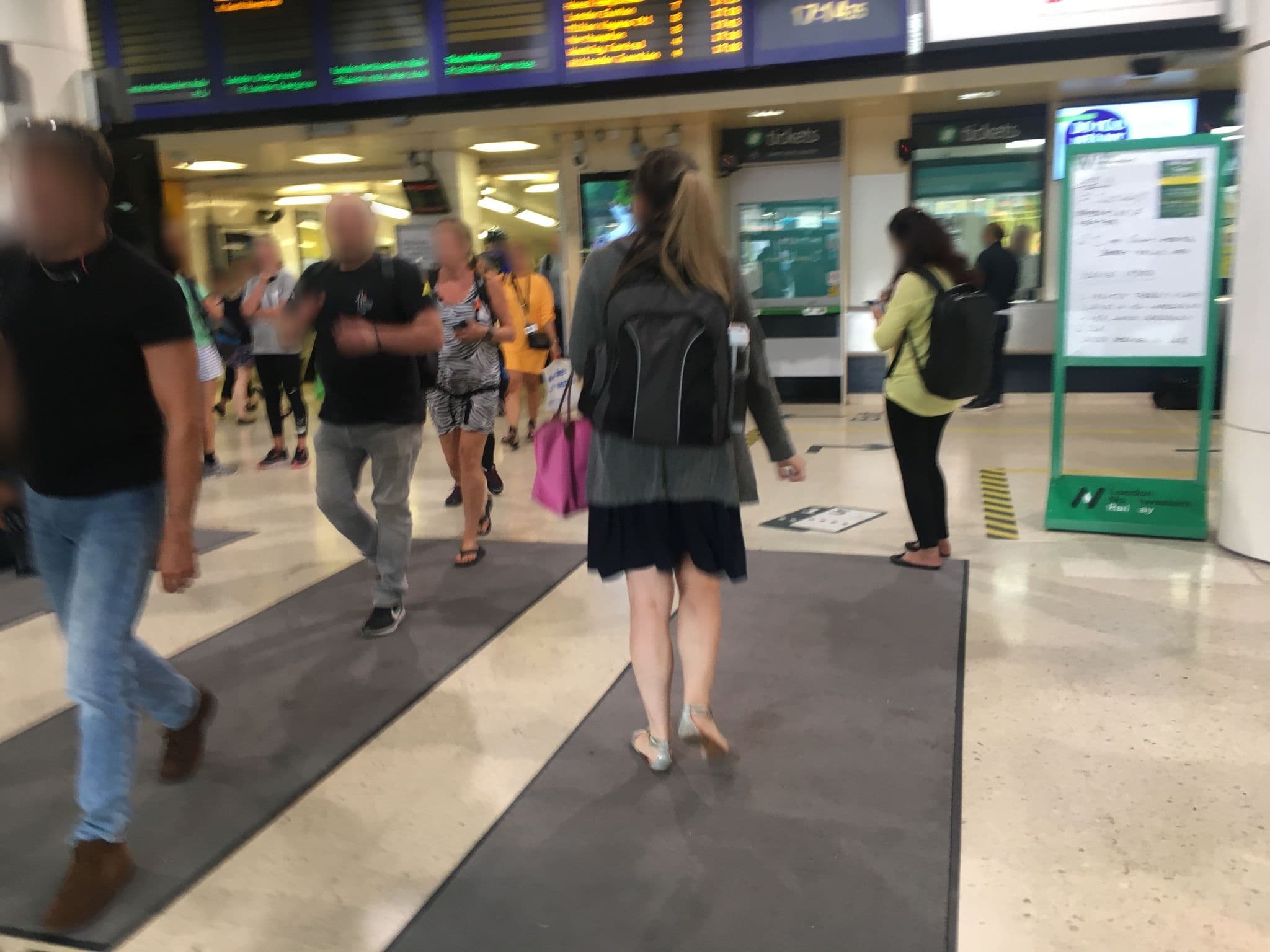 Street view near Wembley Central station, Watford — © 4004 (CC BY-SA · Mapillary)