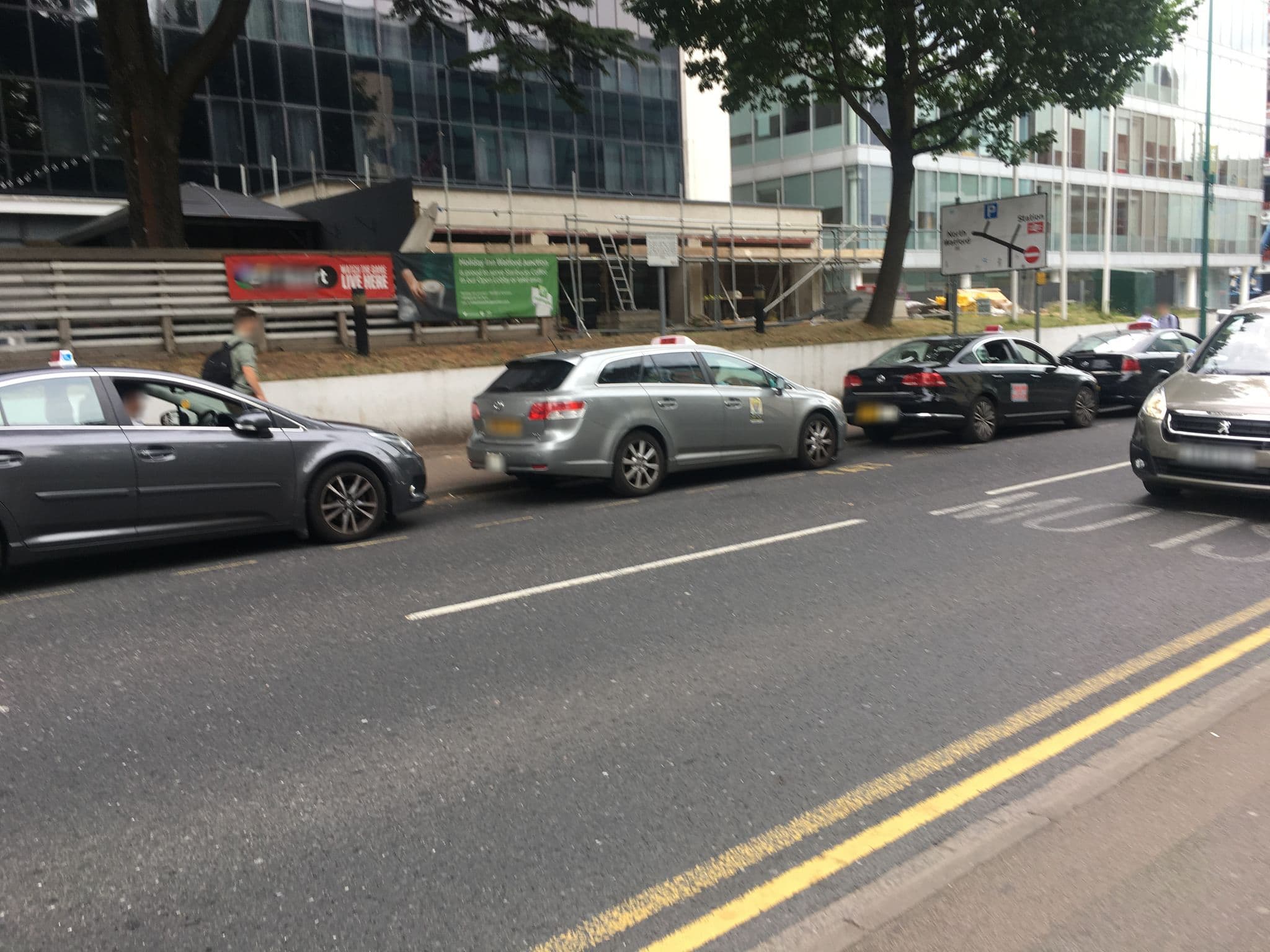 Street view near Nine Hotel Group and Investments, Watford — © 4004 (CC BY-SA · Mapillary)