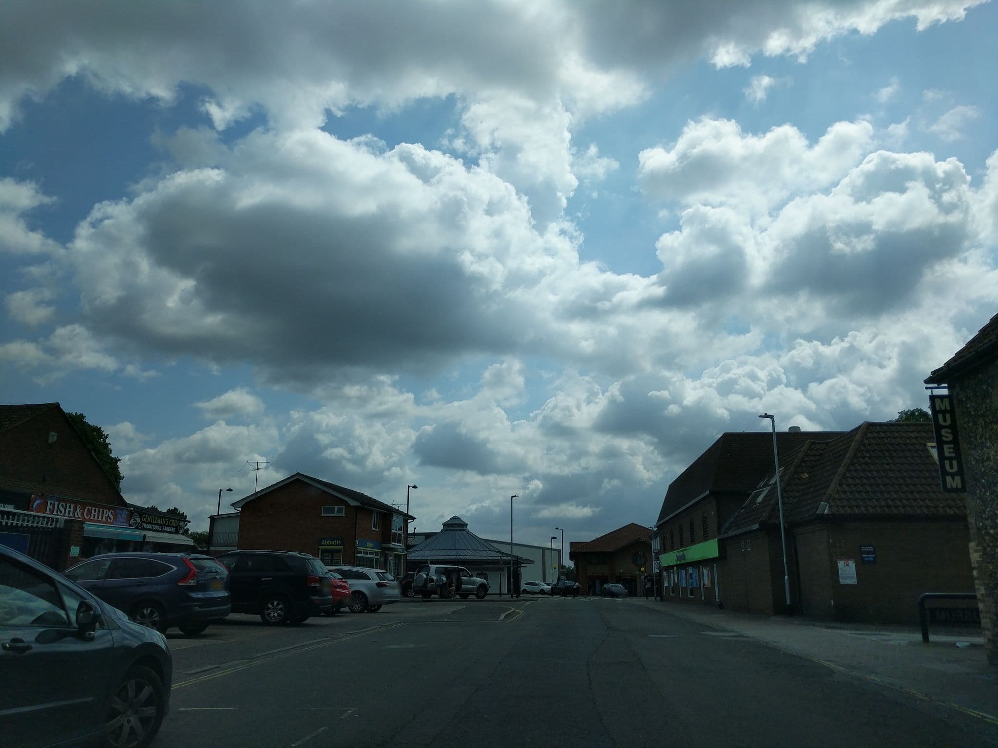 Street view near CAMERON HOTEL COLLECTION, Mildenhall — © adam2 (CC BY-SA · Mapillary)