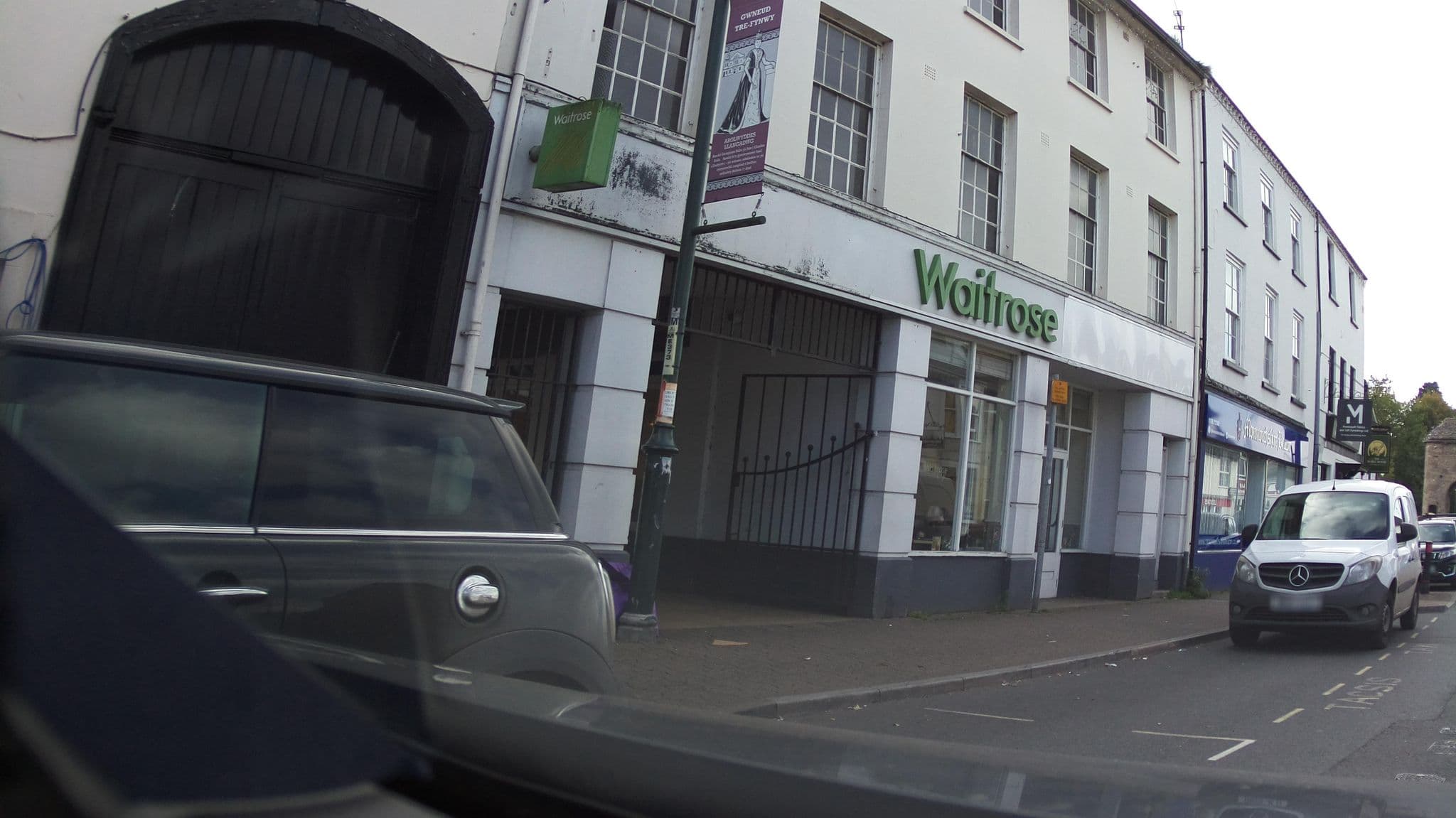Street view near The Robin Hood Inn, Monmouth — © southglos (CC BY-SA · Mapillary)