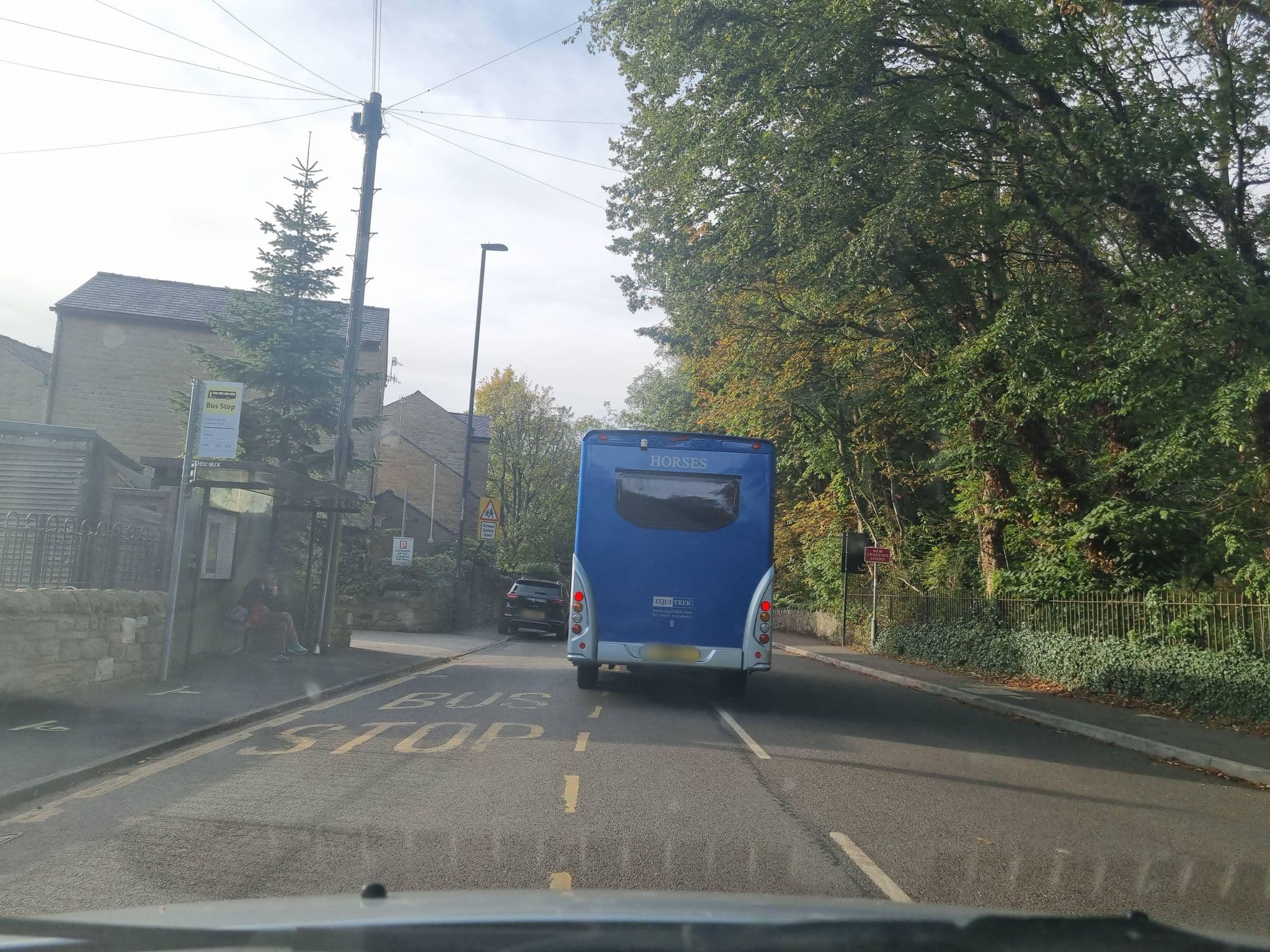 Street view near Clarence Hotel, Saddleworth — © mappo2 (CC BY-SA · Mapillary)