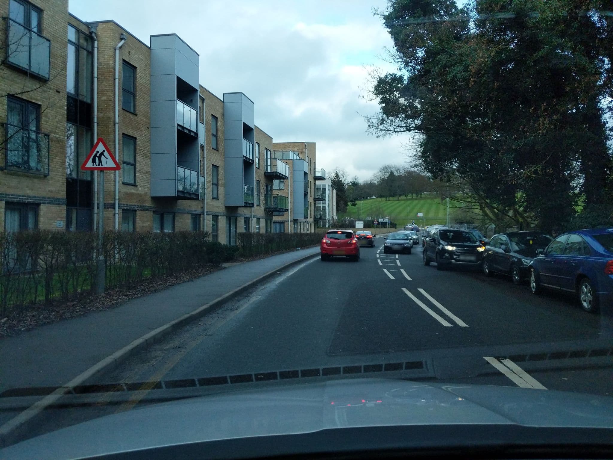 Street view near Modern Top Floor - 2 Bedroom 2 Bath - Sleeps 4 - Entire Place, Nash Mills — © _mark (CC BY-SA · Mapillary)