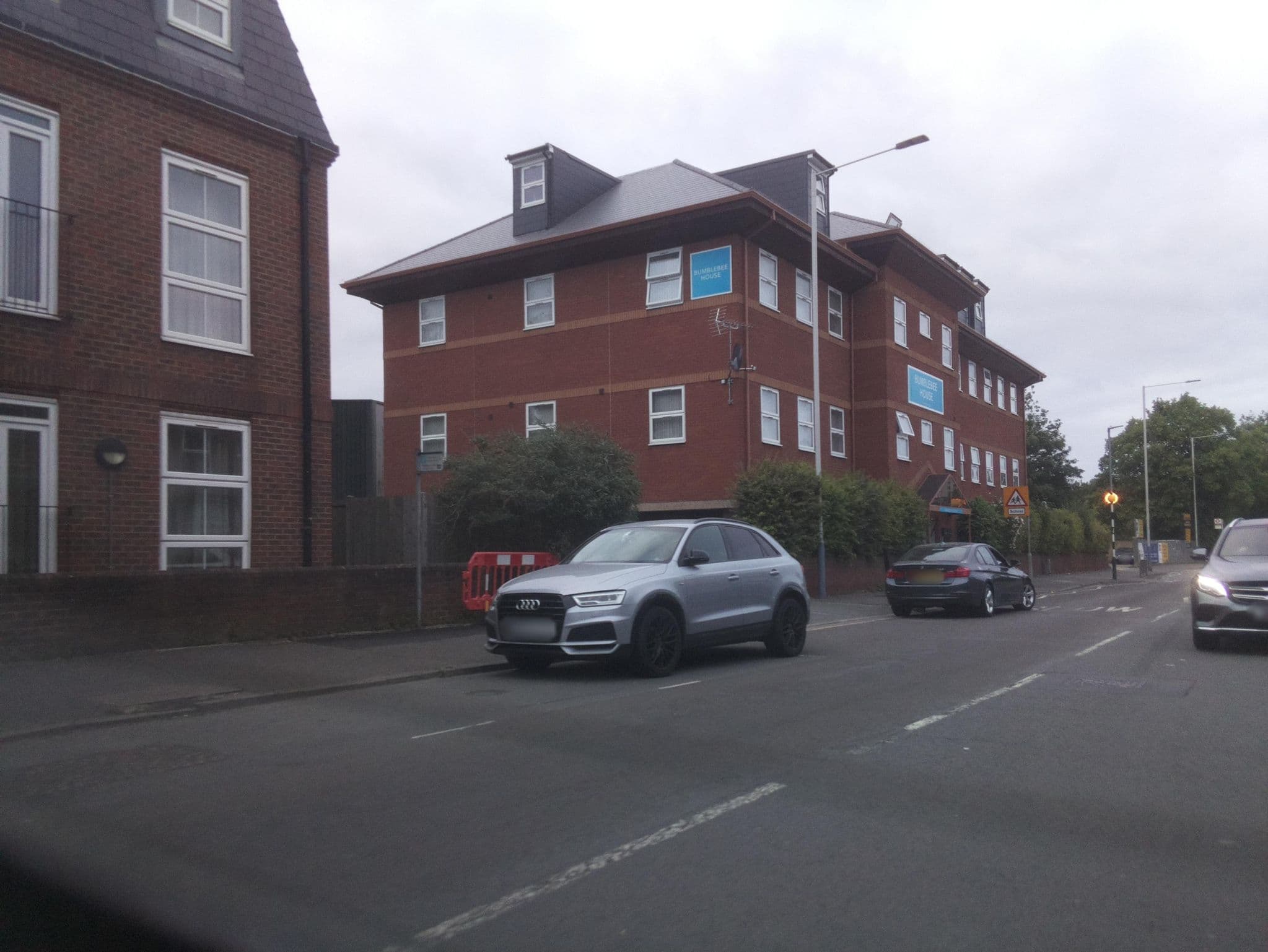 Street view near Sheraton House, Uxbridge — © southglos (CC BY-SA · Mapillary)