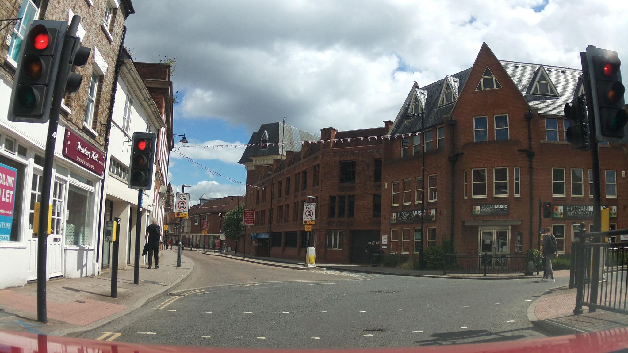 Street view near StarHost Residences - Spacious 2-bed Apartment in Newbury, Newbury — © southglos (CC BY-SA · Mapillary)