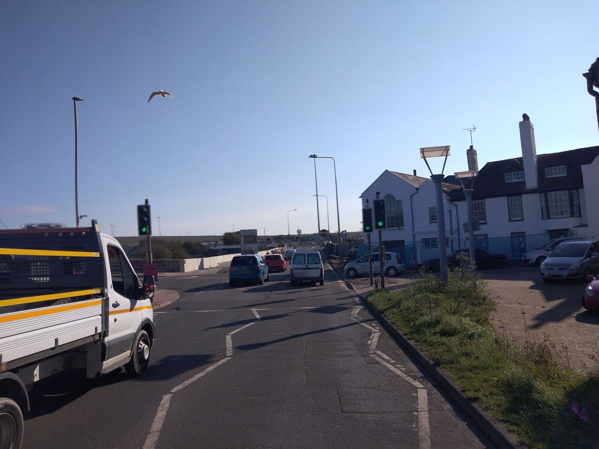 Street view near The Ship Hotel, Newhaven — © andreste96 (CC BY-SA · Mapillary)