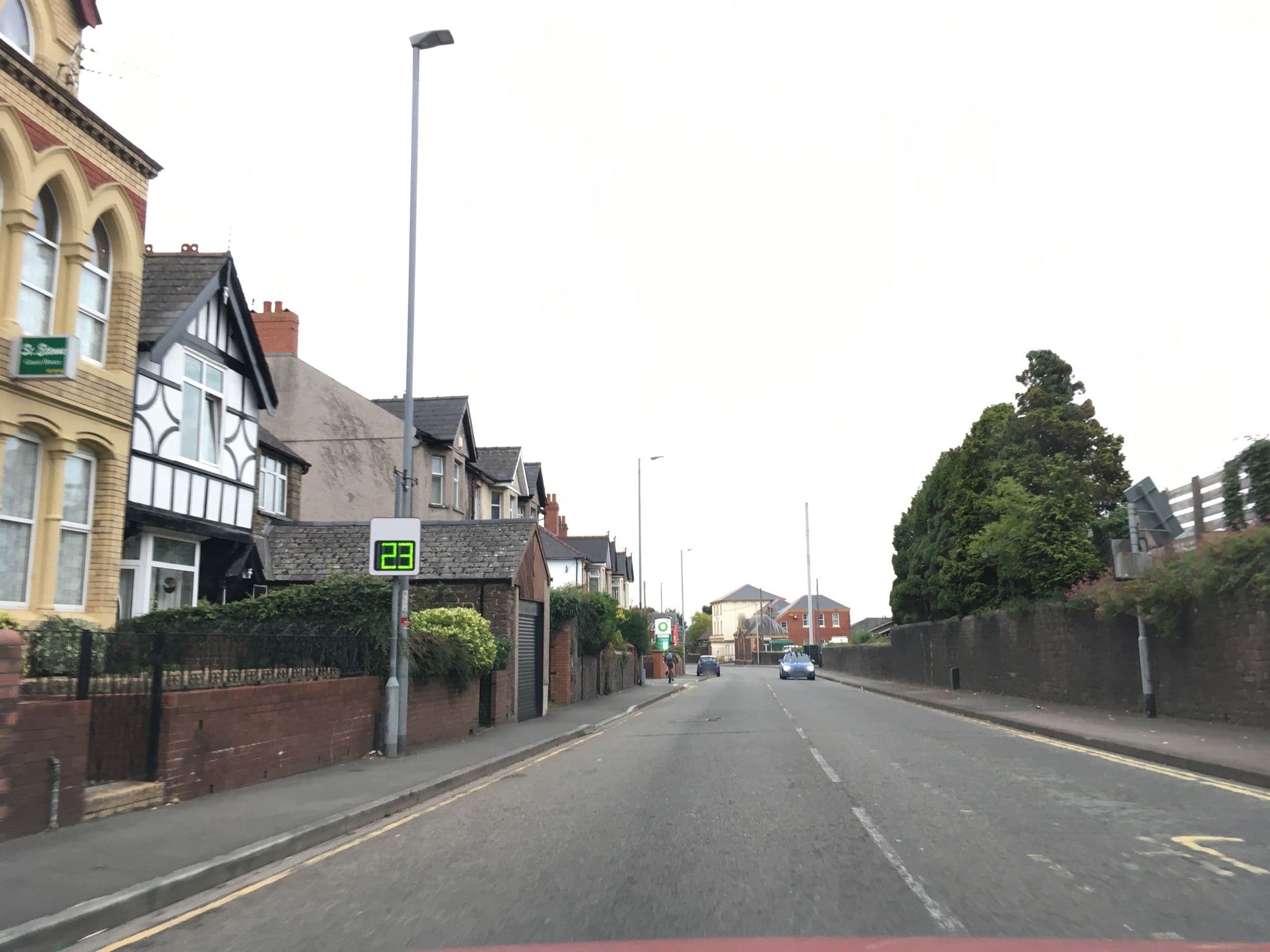 Street view near St Etienne, Newport — © southglos (CC BY-SA · Mapillary)