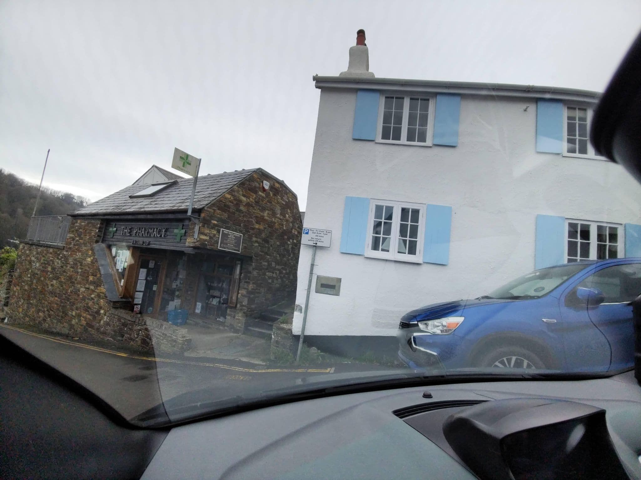 Street view near The Cottage, Newton Ferrers — © WaggyDog (CC BY-SA · Mapillary)