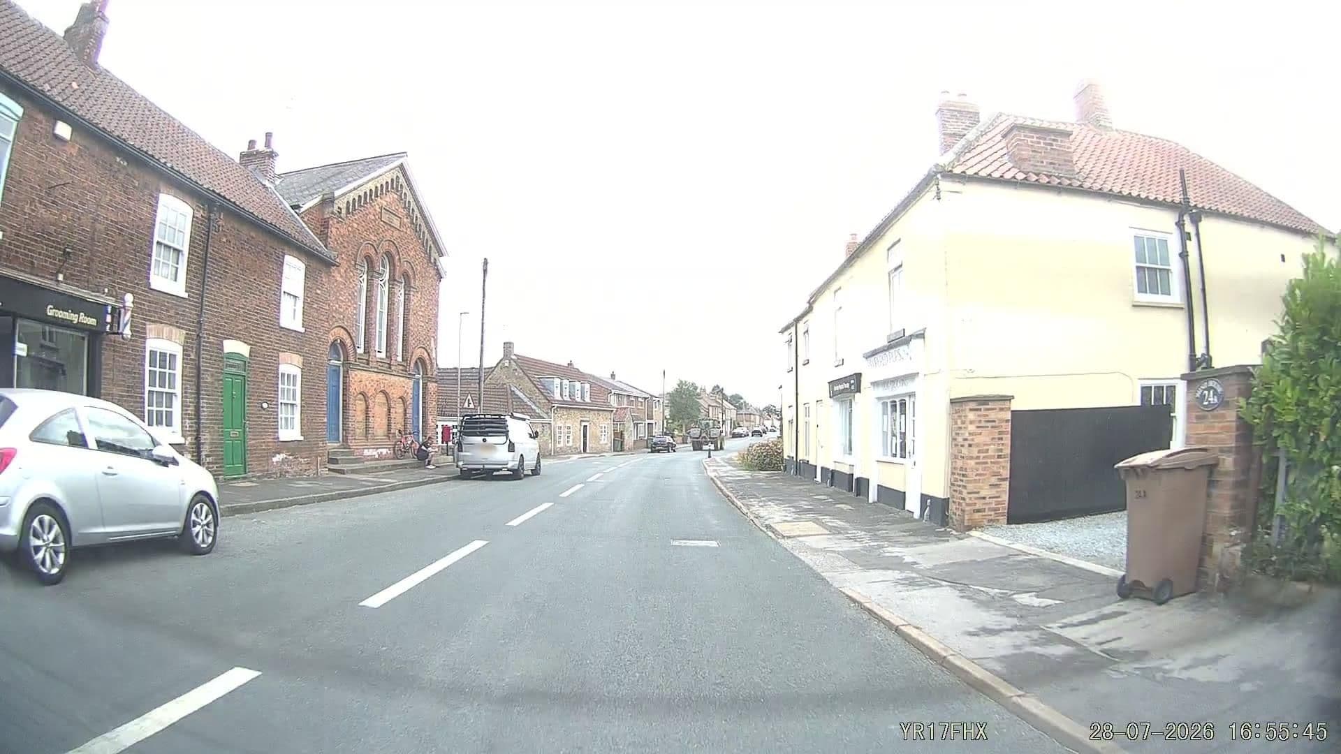 Street view near White Hart Inn, North Cave — © aidan573 (CC BY-SA · Mapillary)