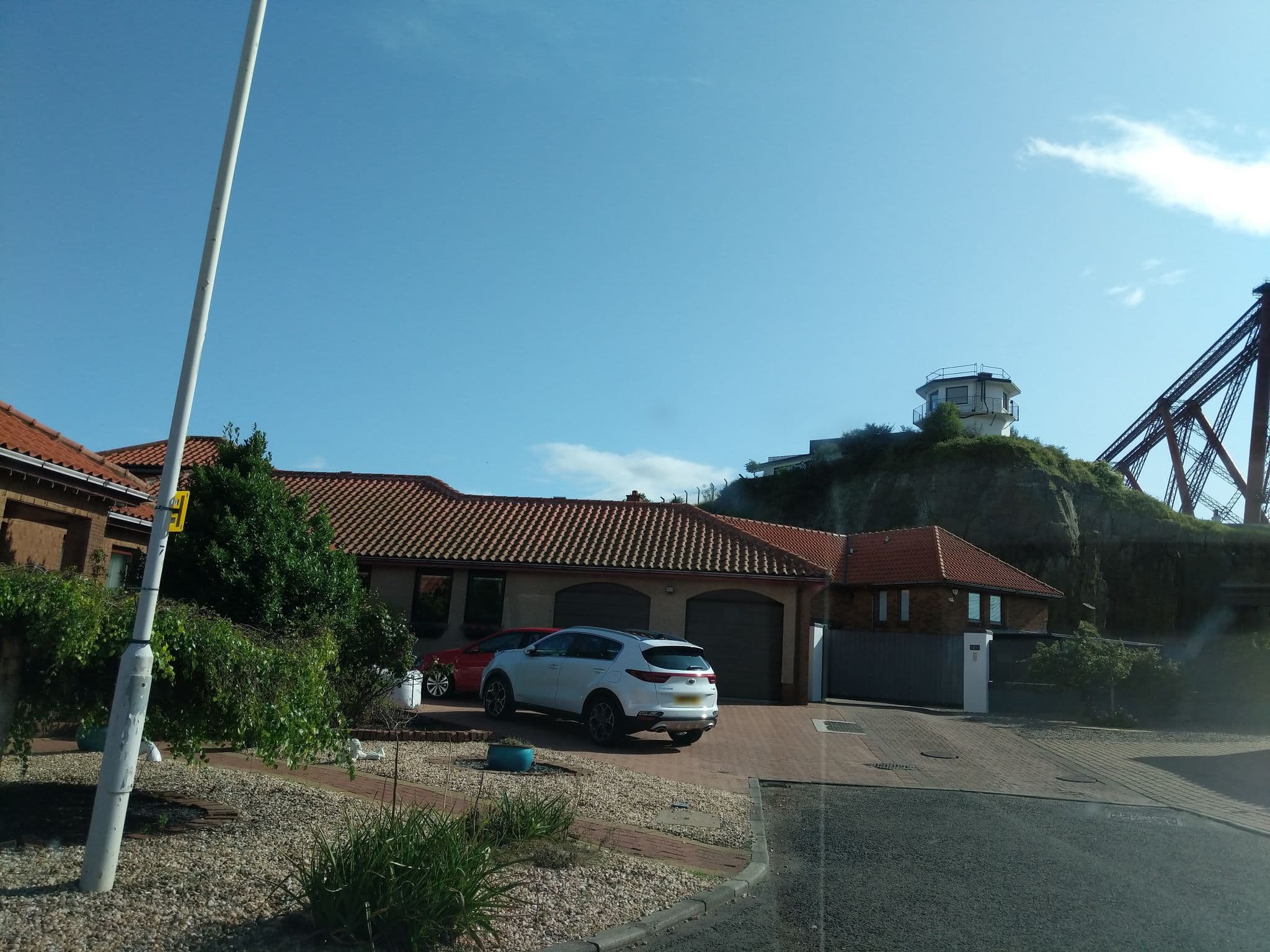 Street view near 9 East Bay Bed and Breakfast, North Queensferry — © ccbb7766 (CC BY-SA · Mapillary)