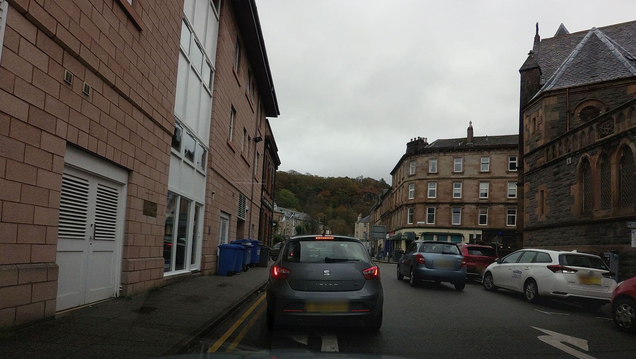 Street view near Claredon Hotel, Oban — © hobgoblin (CC BY-SA · Mapillary)