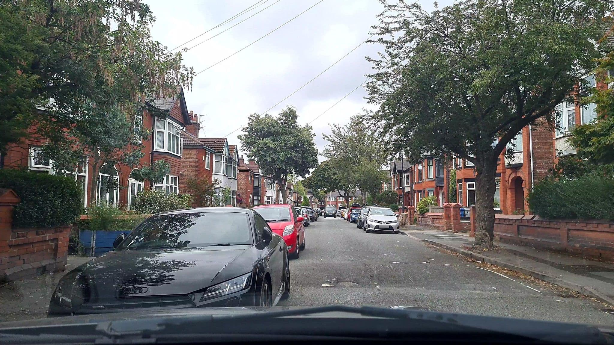 Street view near Bird Song Guest House Old Trafford - Deluxe Queen Room, Old Trafford — © mappo2 (CC BY-SA · Mapillary)