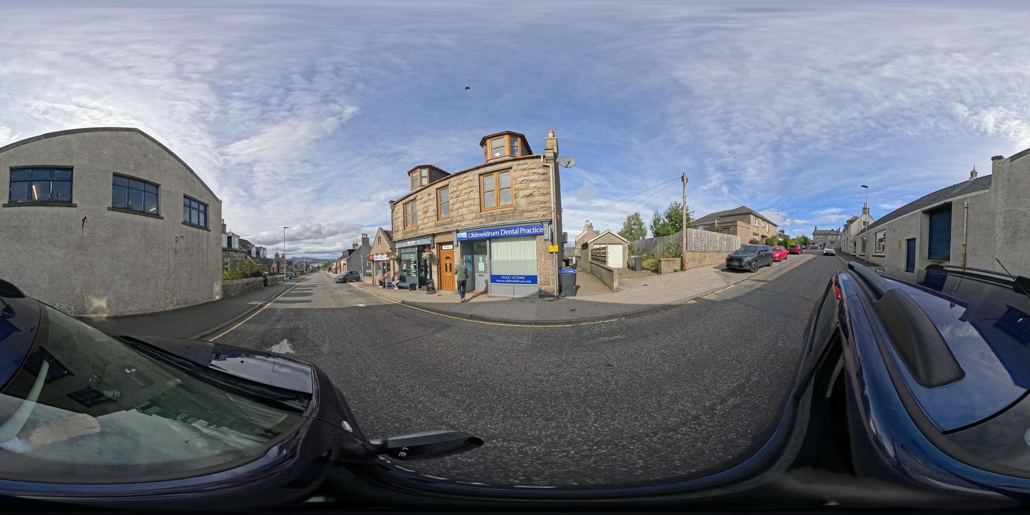 Street view near Morris Gardens Apartments, Oldmeldrum — © coetserw (CC BY-SA · Mapillary)