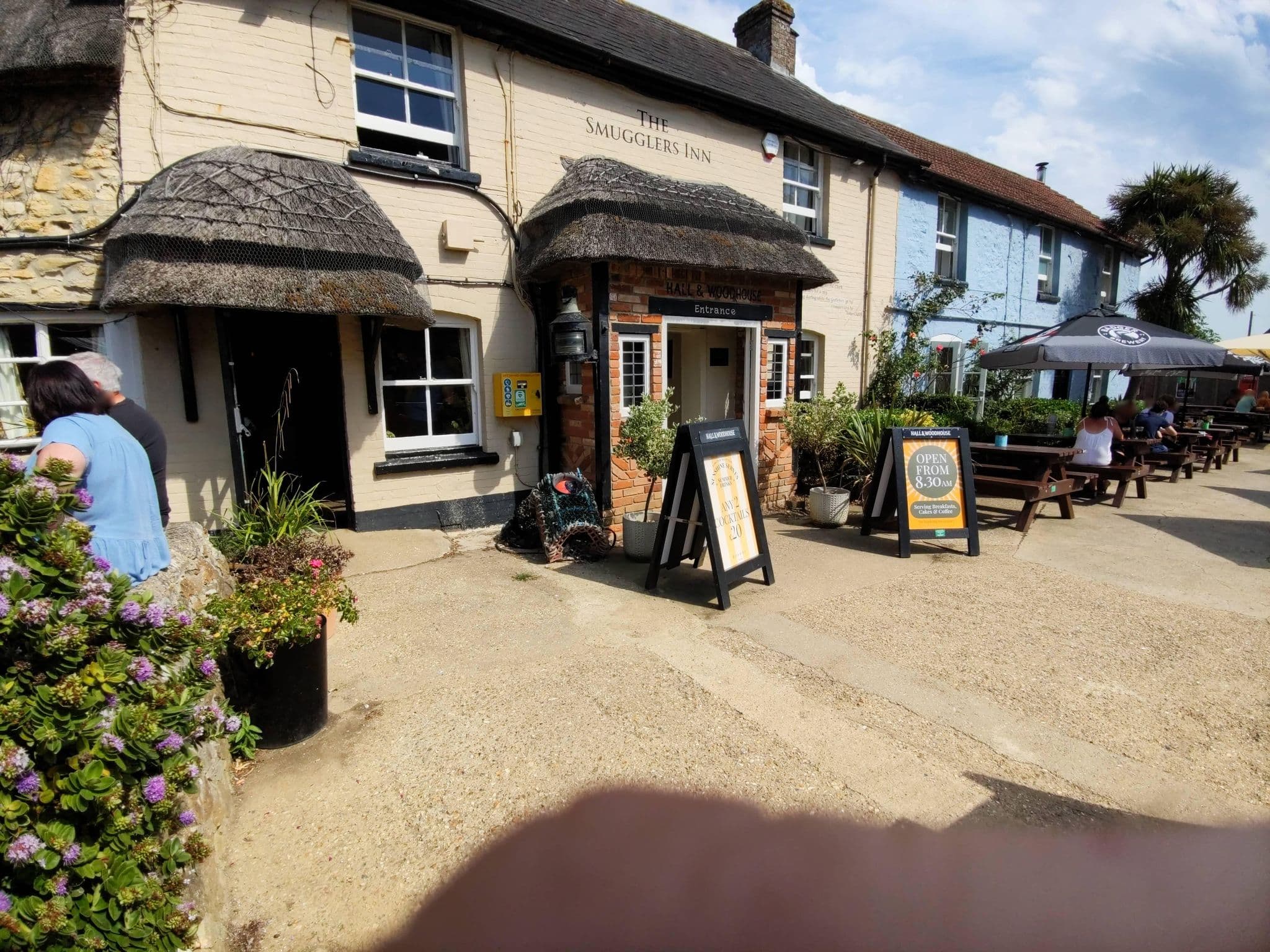 Street view near The Smugglers Inn, Overcombe — © WaggyDog (CC BY-SA · Mapillary)