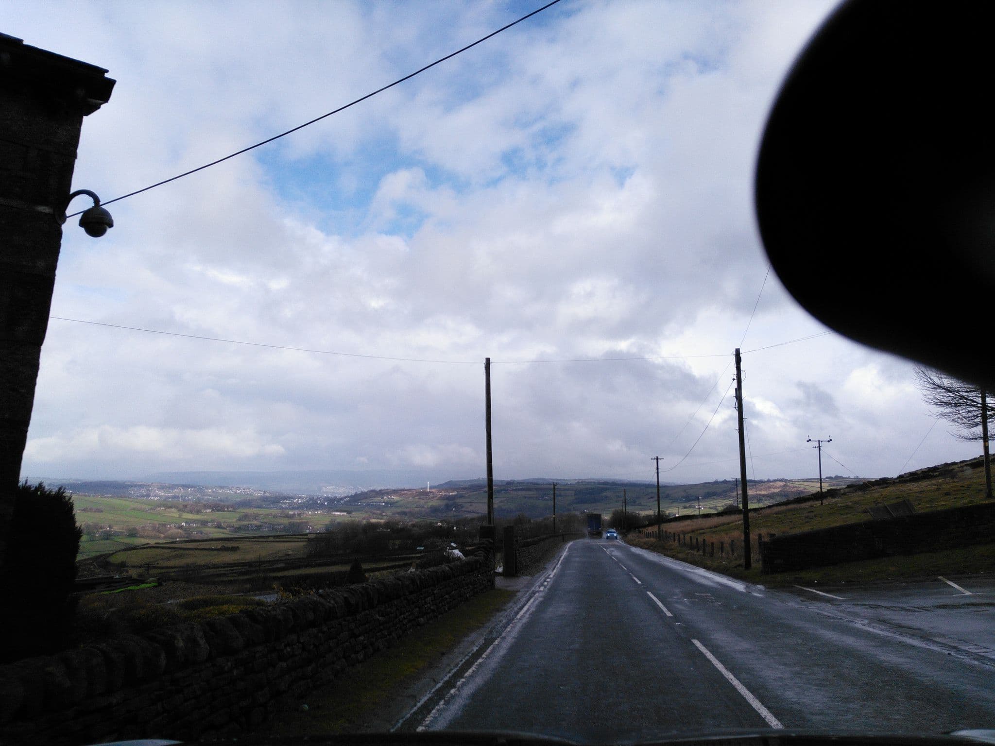 Street view near The Waggon & Horses Inn, Oxenhope, Oxenhope — © chris_debian (CC BY-SA · Mapillary)