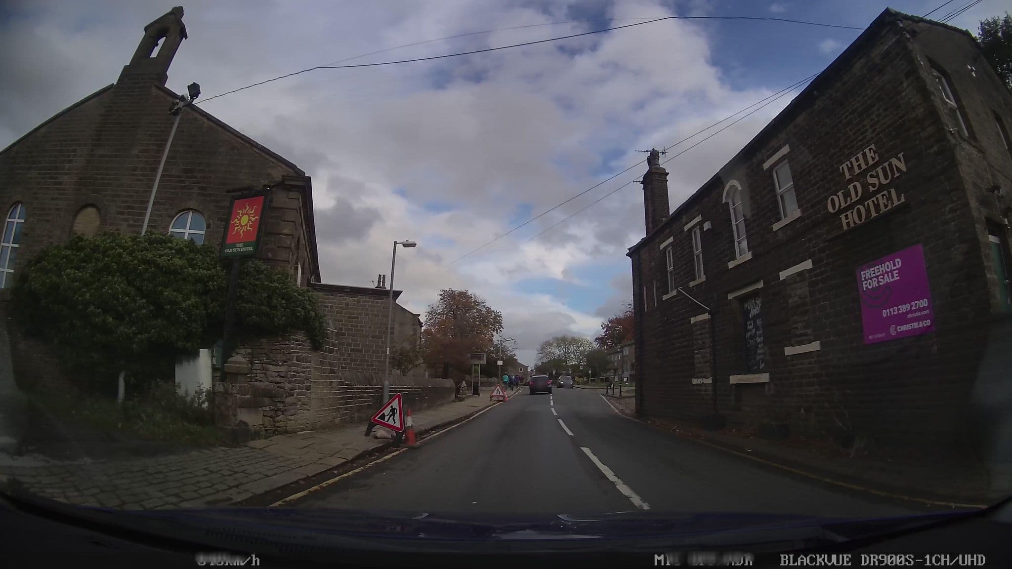 Street view near The Old Sun Inn, Haworth — © humez (CC BY-SA · Mapillary)