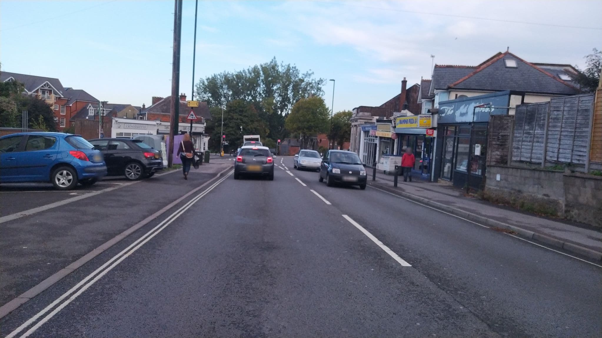Street view near The Bitterne Park Hotel, Portswood — © noid (CC BY-SA · Mapillary)